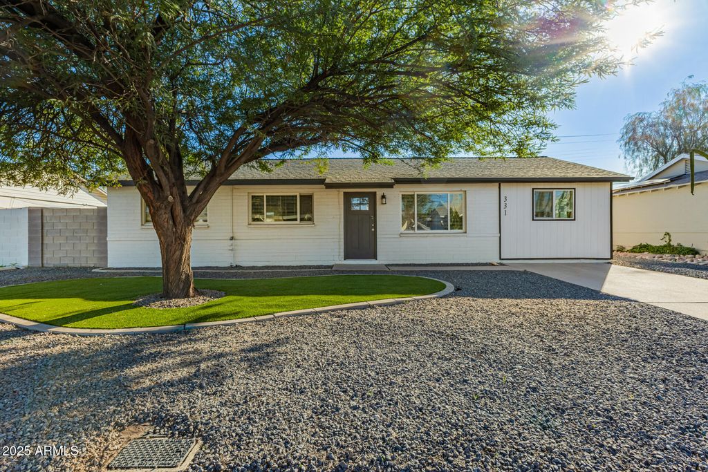 Photo of 331 E Pierce Street, Tempe, AZ 85288 (MLS # 6958537)