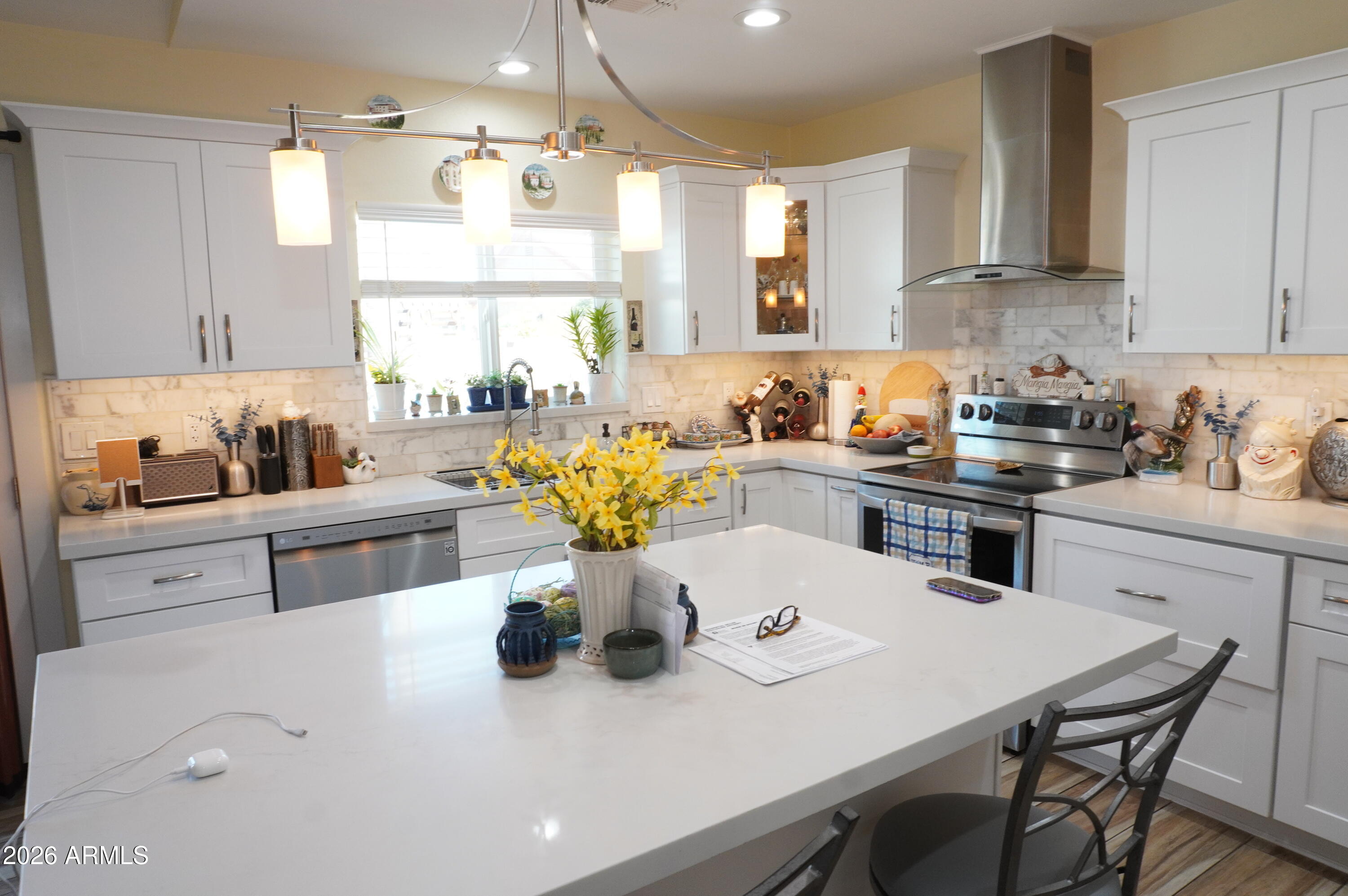 1550 E DESERT INN Drive