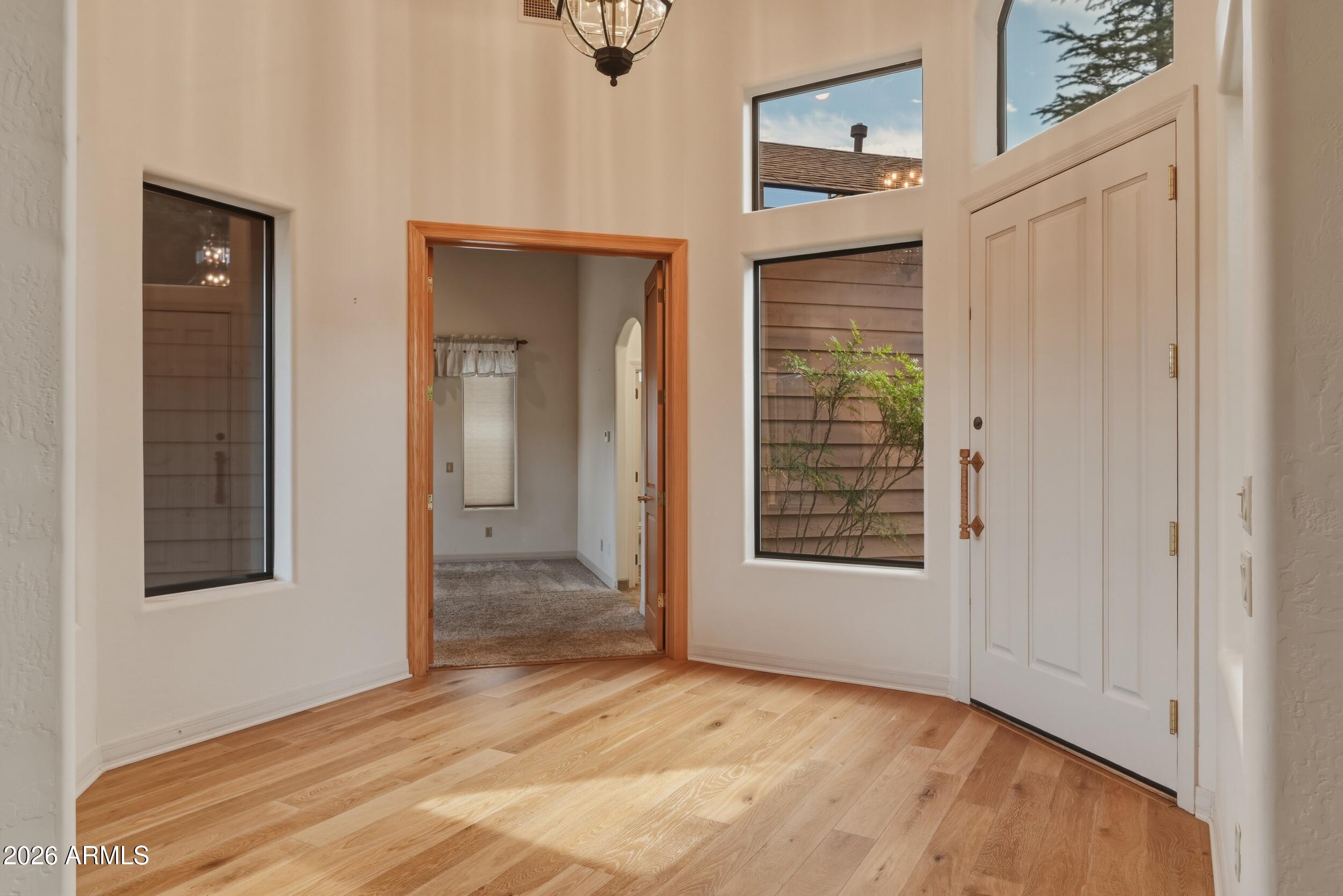 2802 E GOLDEN ROD Circle