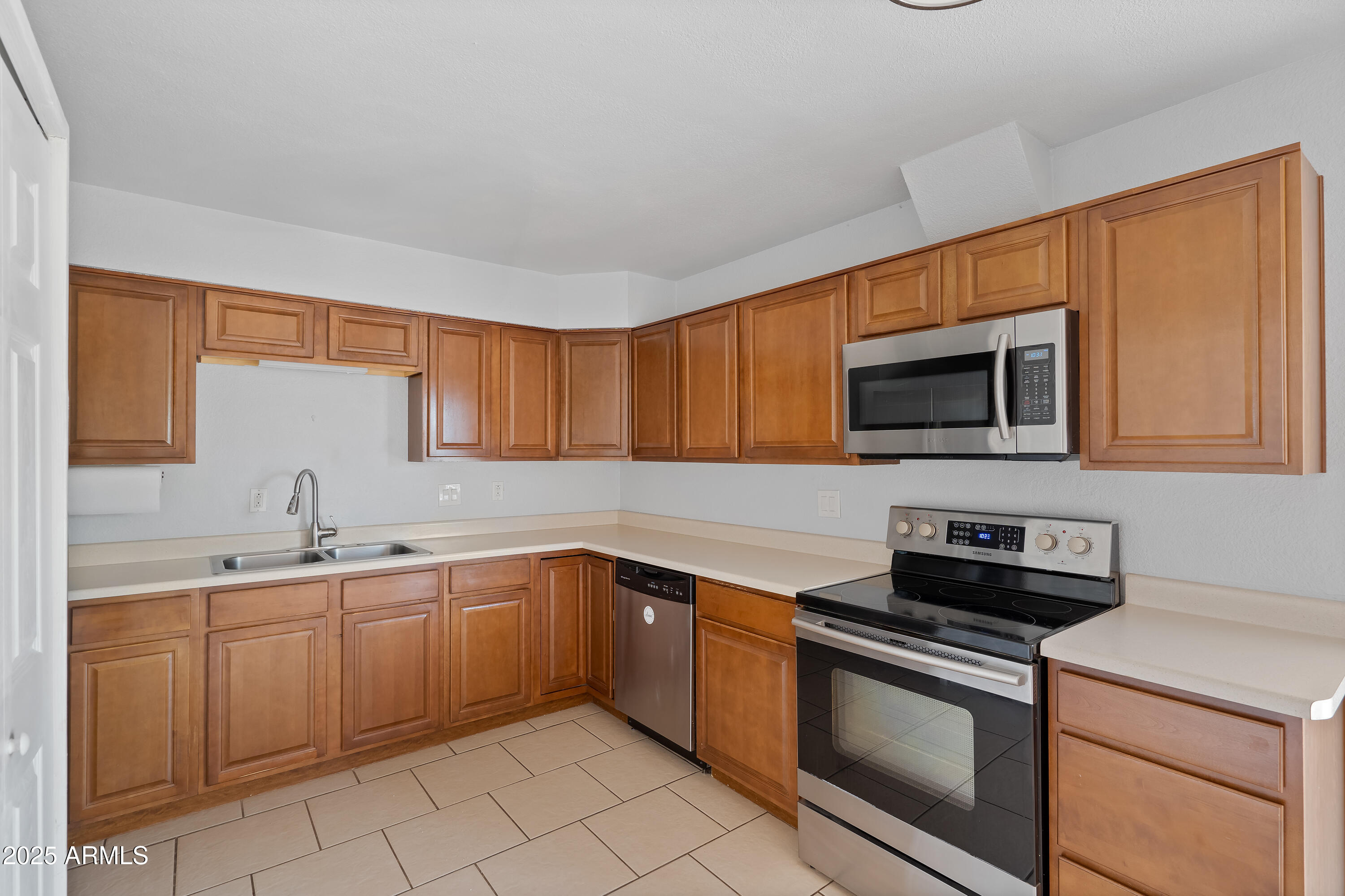 VERDE MEADOWS - Residential