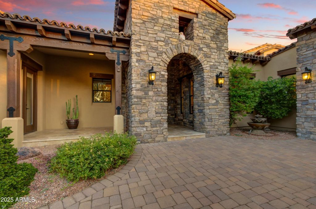 Photo of 8787 E Lost Gold Circle, Gold Canyon, AZ 85118 (MLS # 6919247)