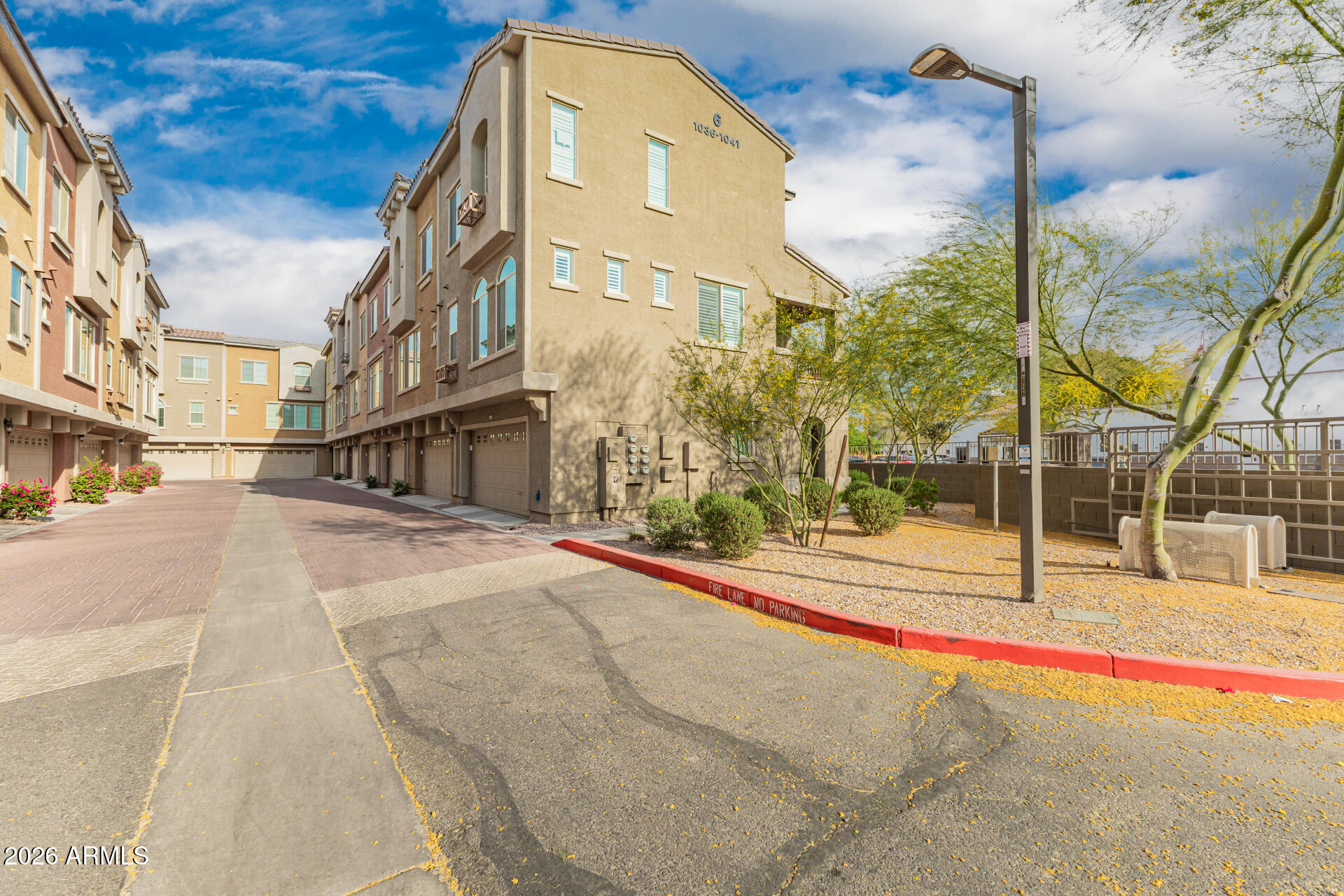 240 W JUNIPER Avenue 1036