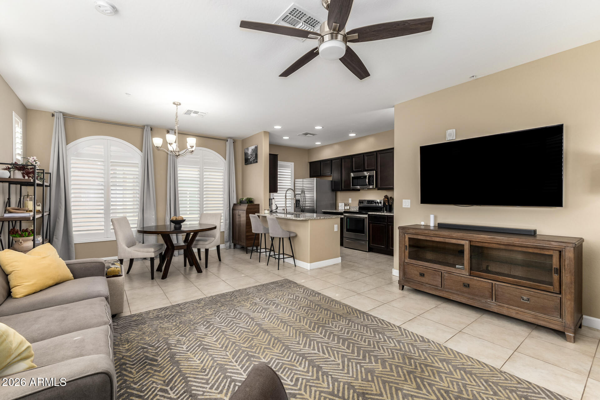 240 W JUNIPER Avenue 1036