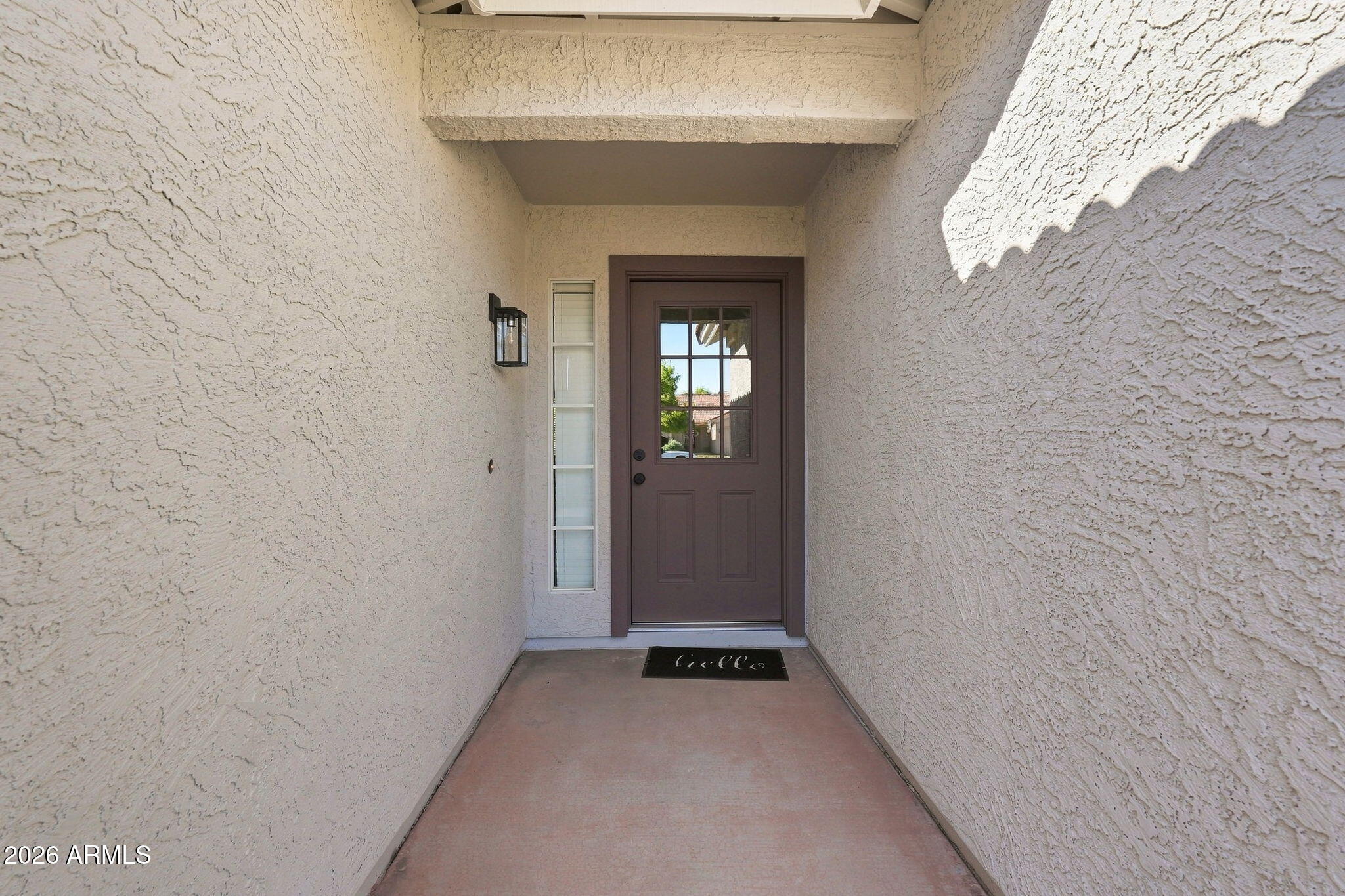506 W AMOROSO Drive