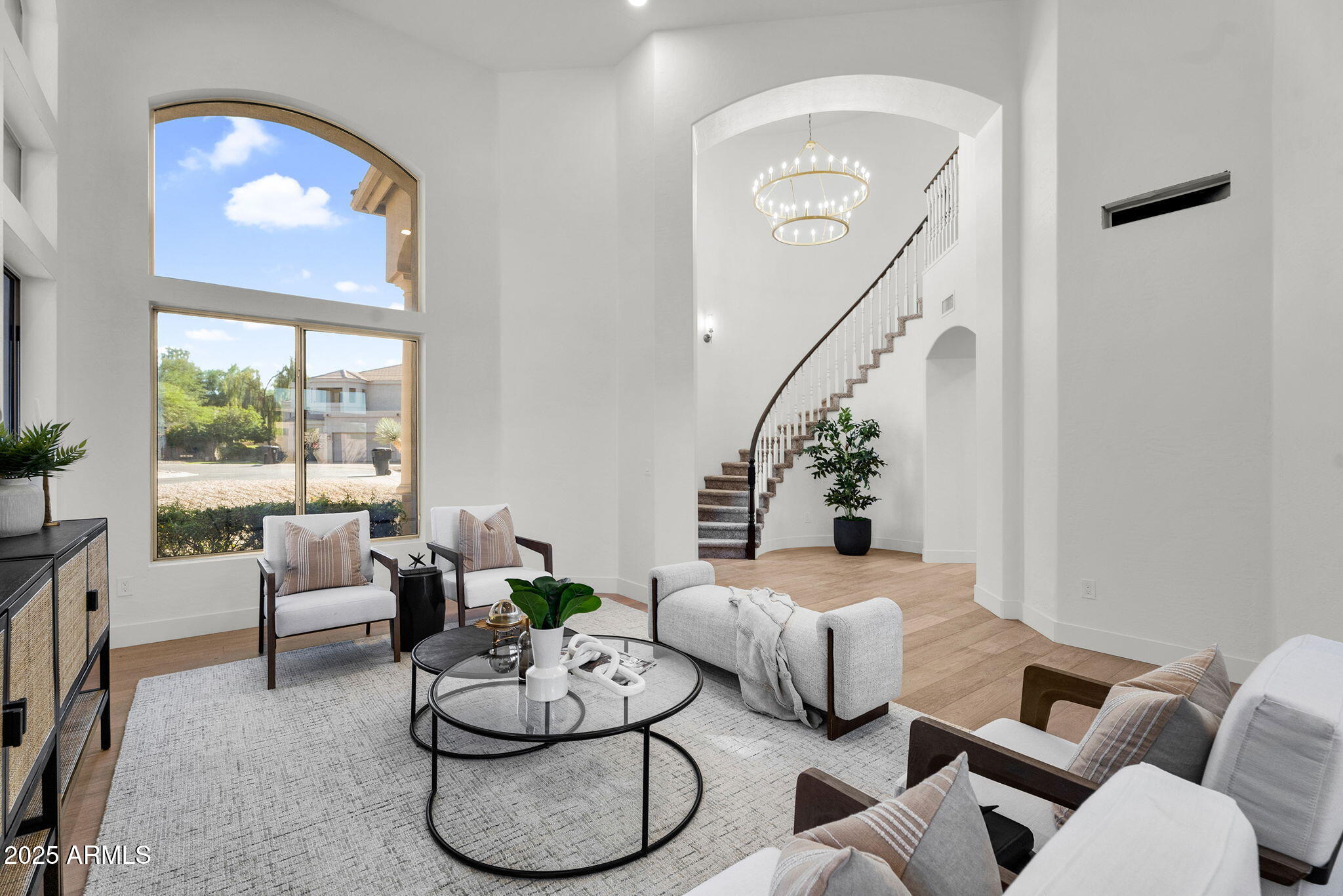 6904 E Trailridge Circle