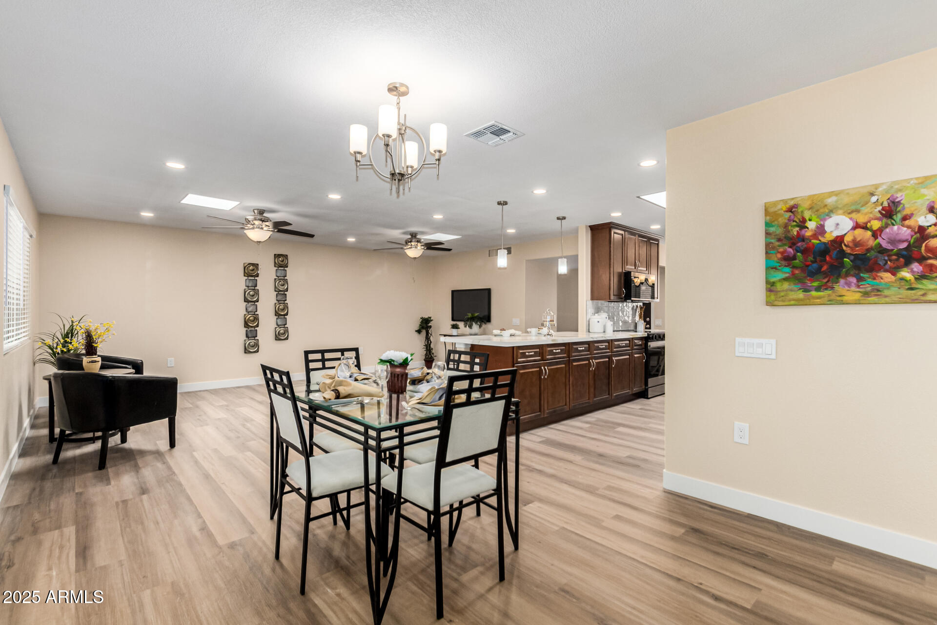 9527 W CEDAR HILL Circle
