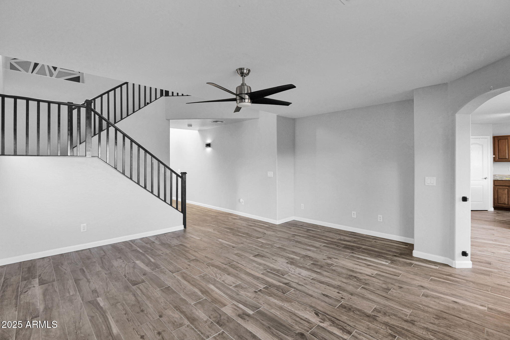 1148 W HEREFORD Drive