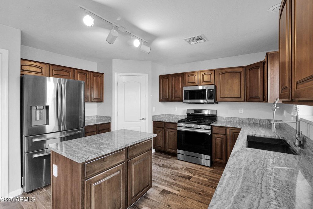 Photo of 1148 W Hereford Drive, San Tan Valley, AZ 85143 (MLS # 6955345)