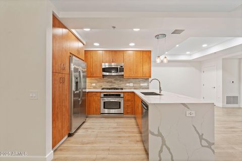 Photo of 7127 E Rancho Vista Drive #2003, Scottsdale, AZ 85251 (MLS # 6935332)