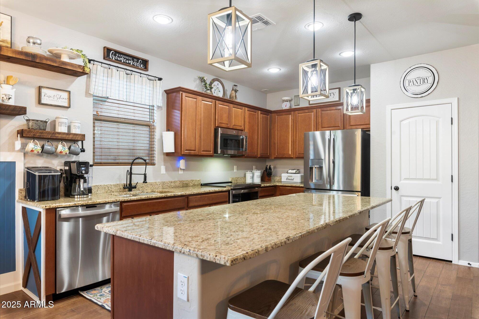 12132 W DALEY Lane