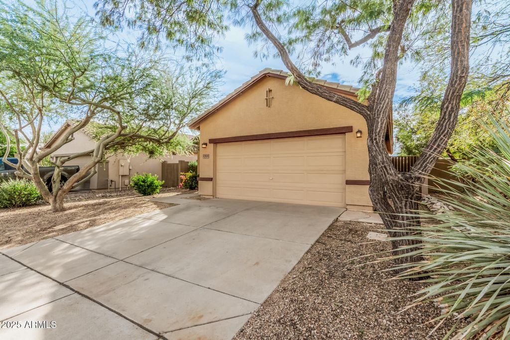 Photo of 40808 N Hearst Drive, Anthem, AZ 85086 (MLS # 6961231)