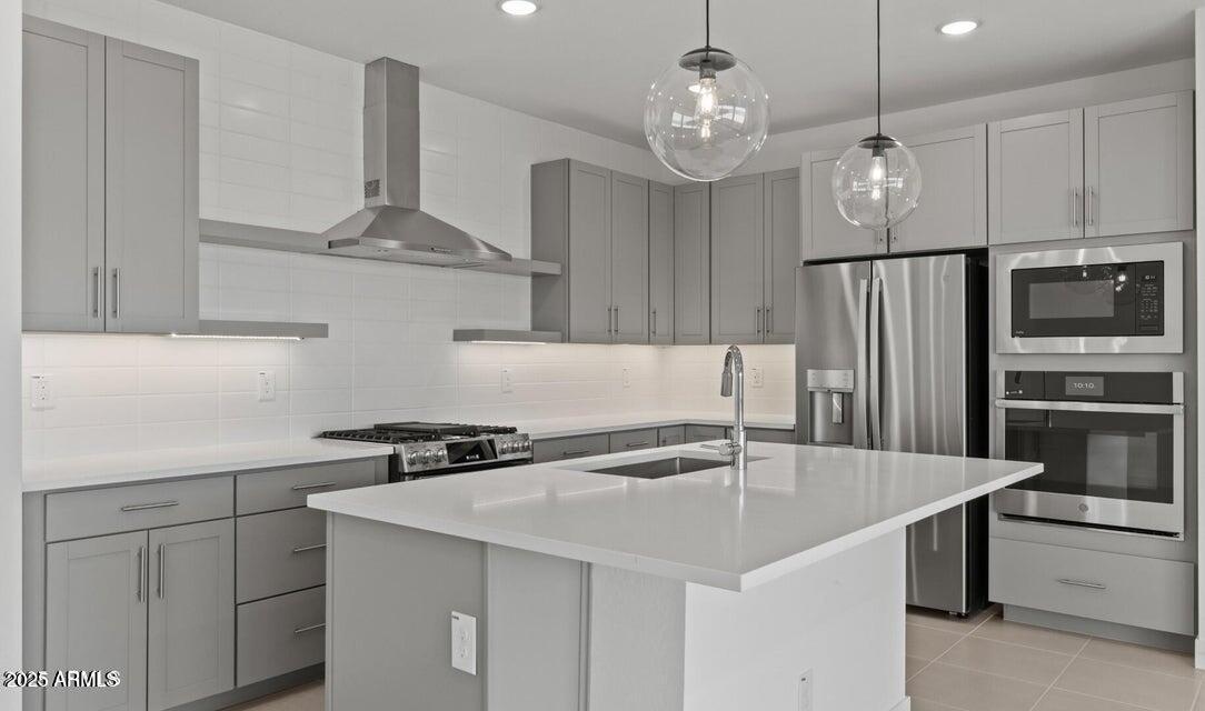 8018 W GRISWOLD Road