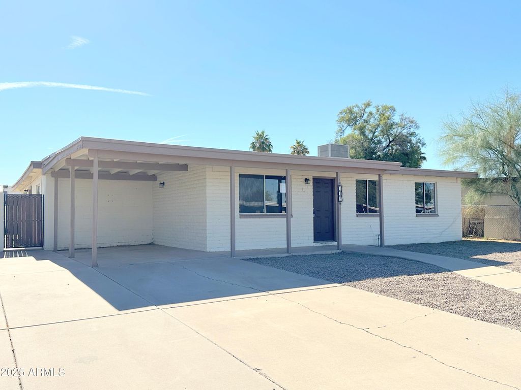 Photo of 119 E Cholla Street, Casa Grande, AZ 85122 (MLS # 6948119)
