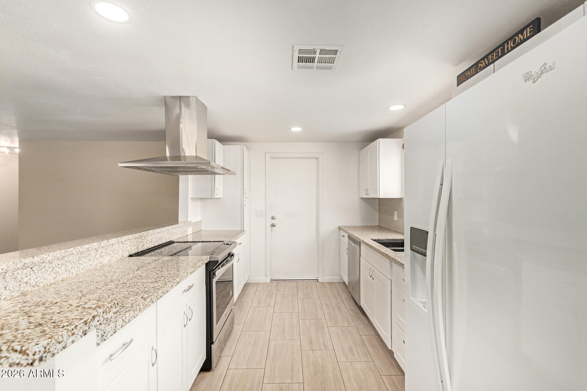 1512 W MARIPOSA Drive