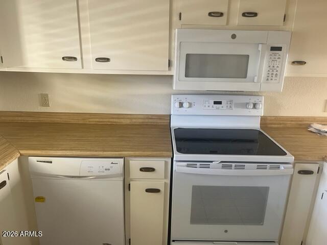 4150 E CACTUS Road 213