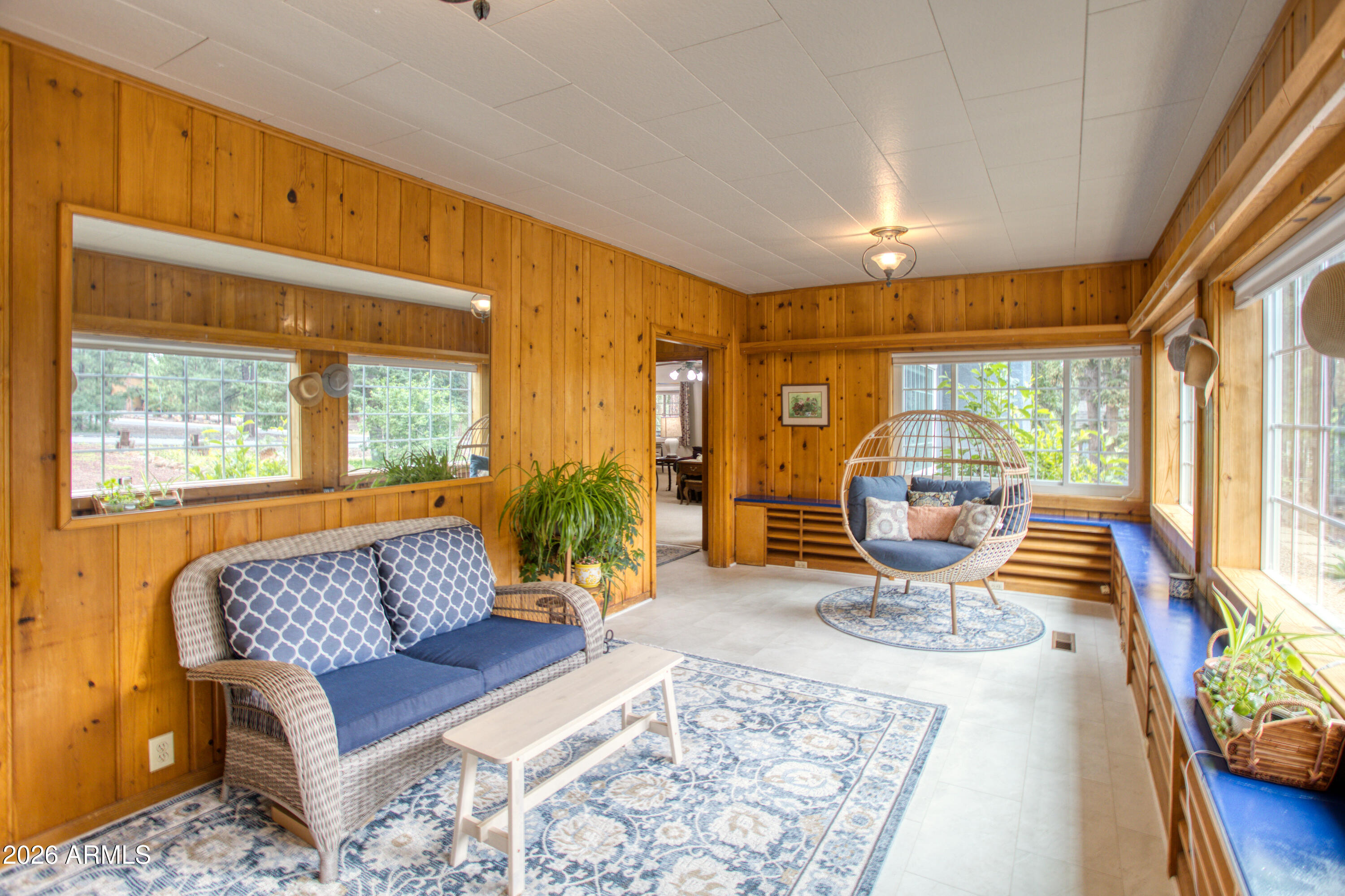 3042 MARK TWAIN Drive