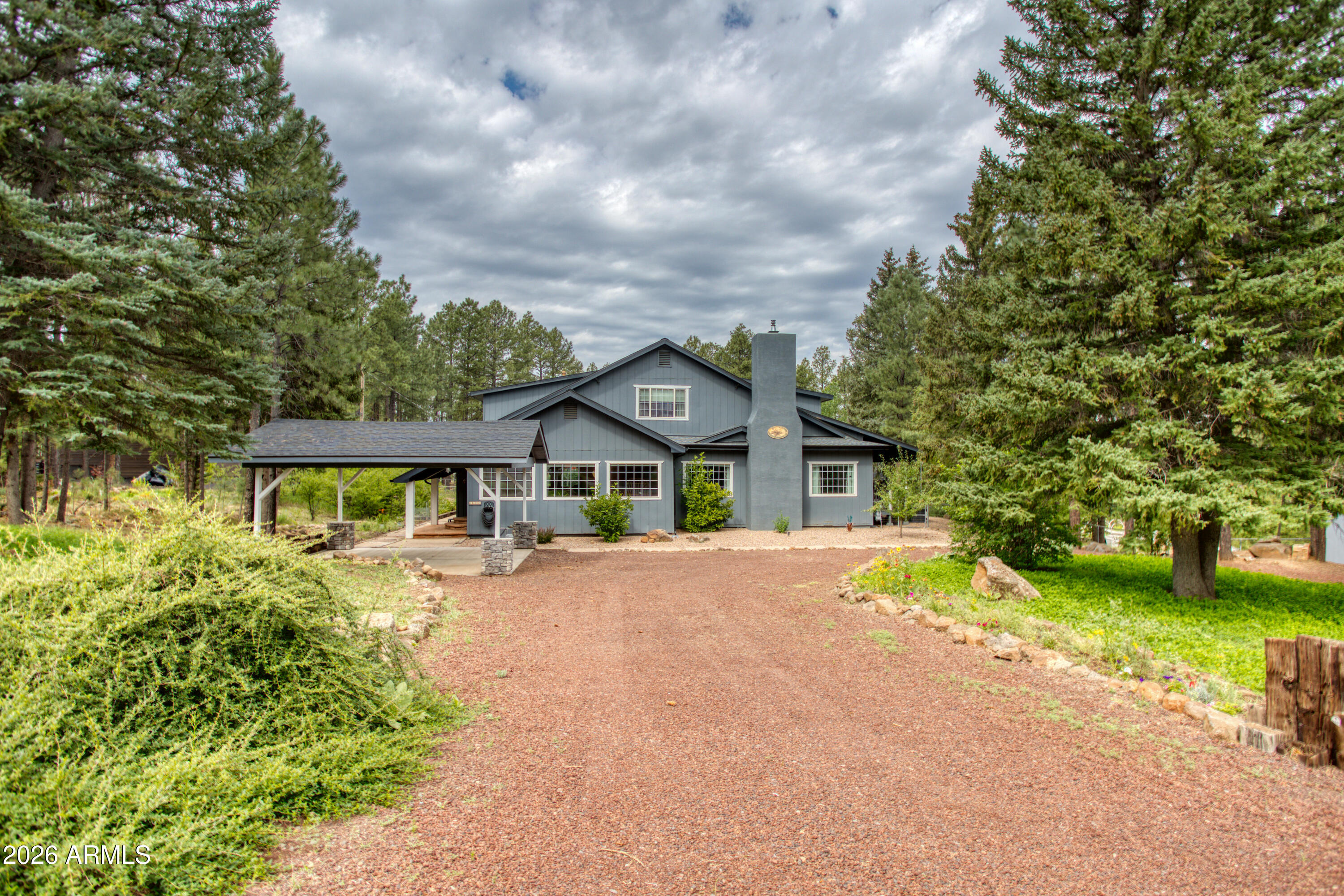 3042 MARK TWAIN Drive