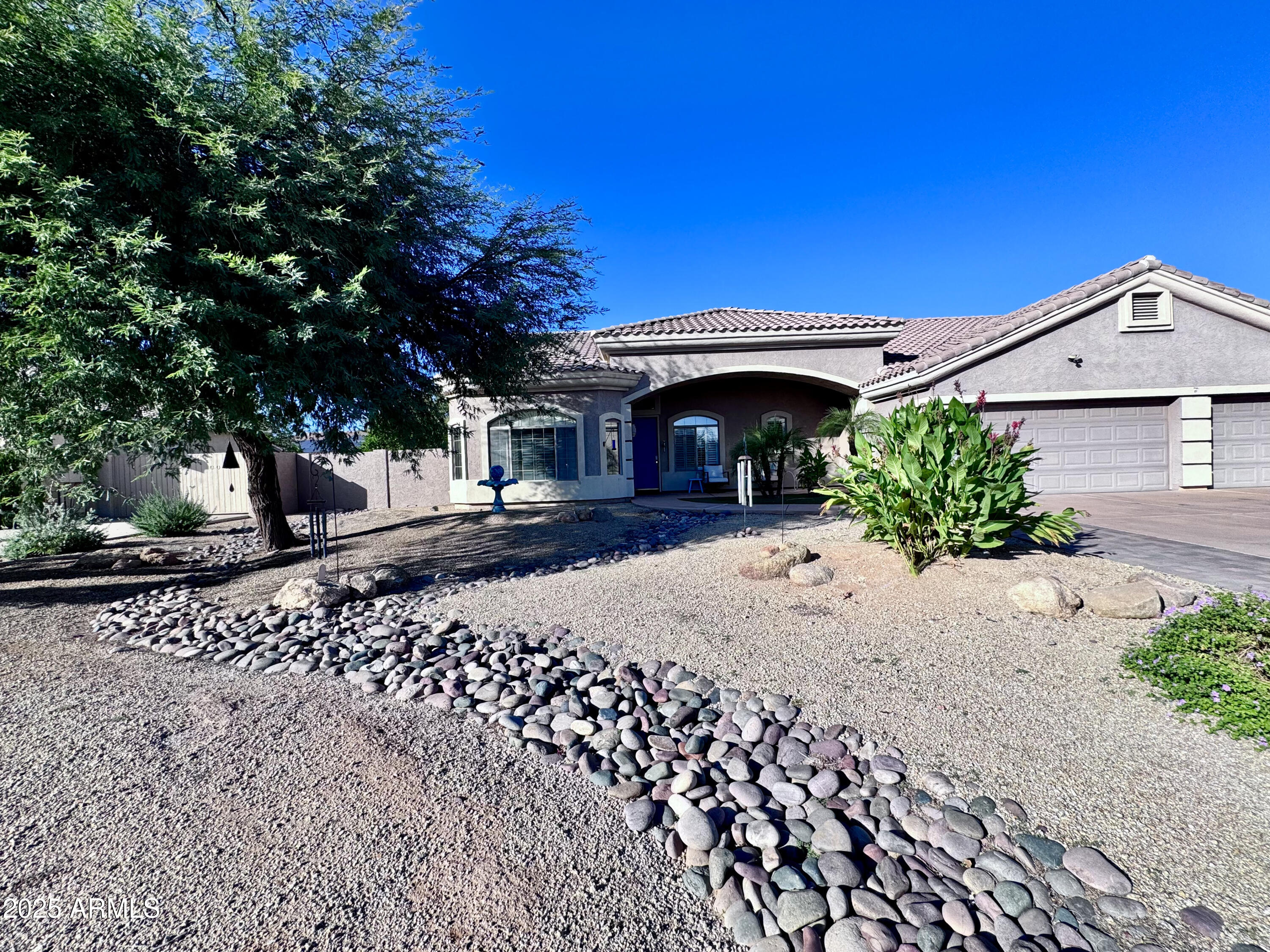 8214 W VILLA CHULA Lane