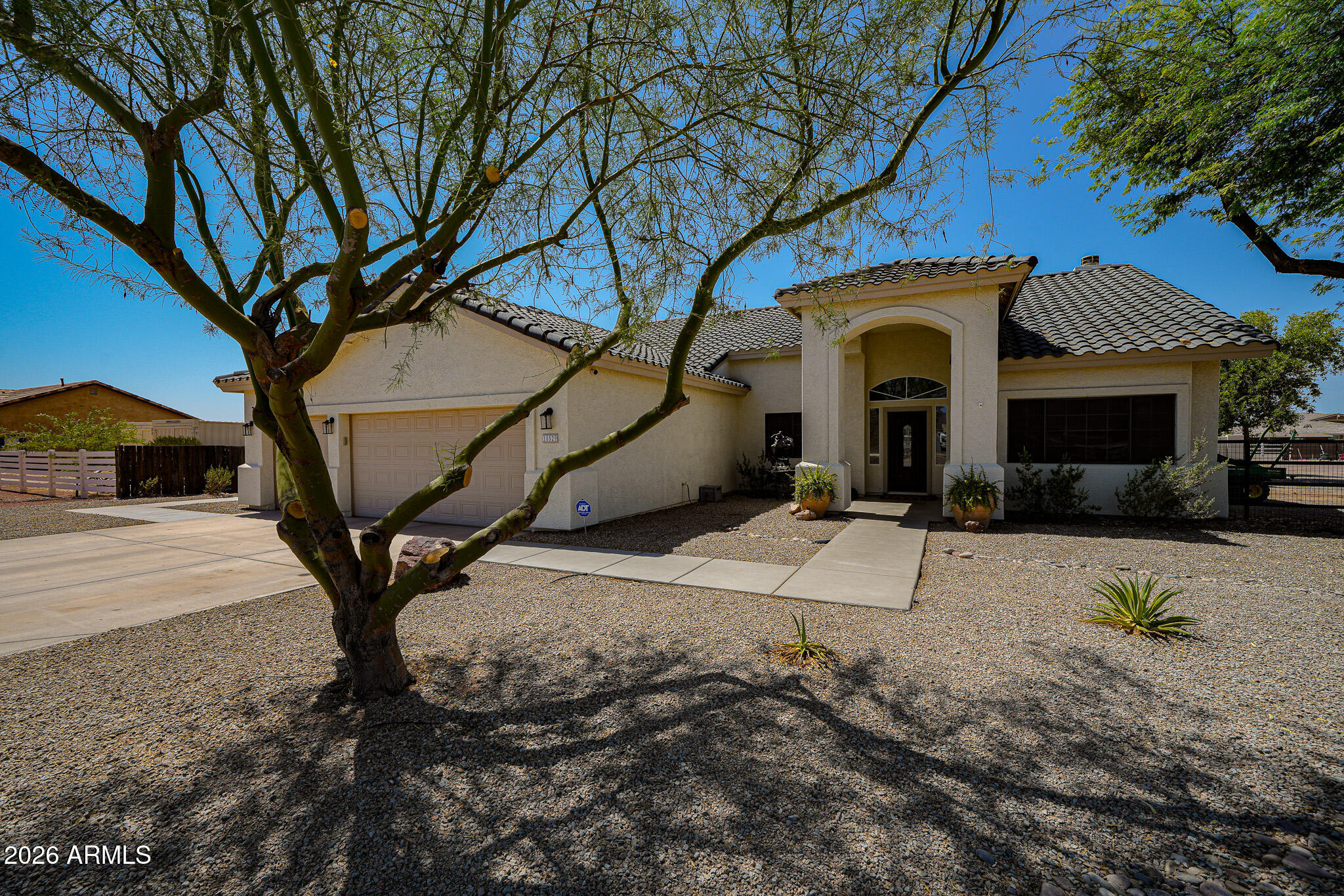 10529 W BEL AIR Circle