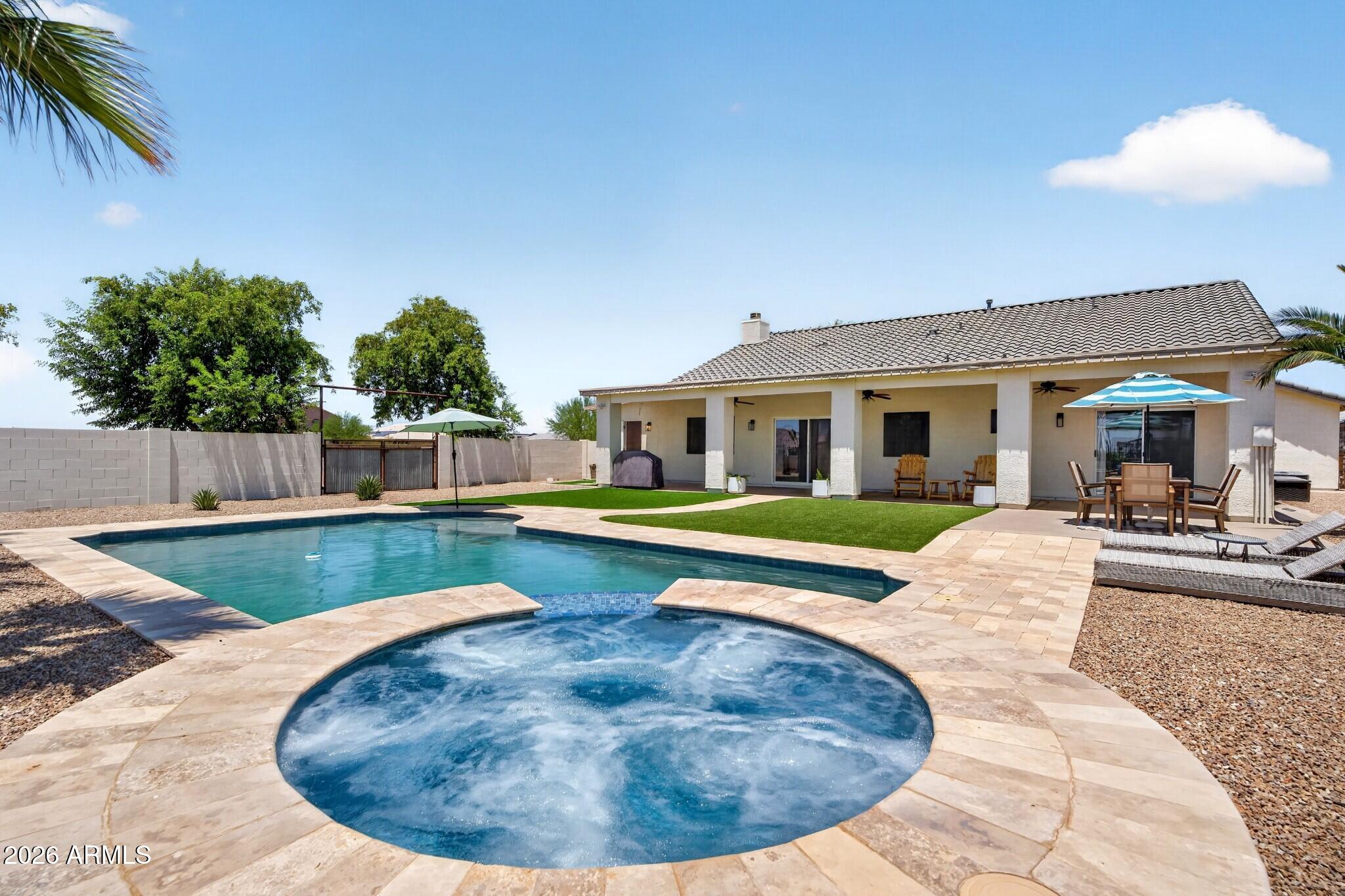 10529 W BEL AIR Circle