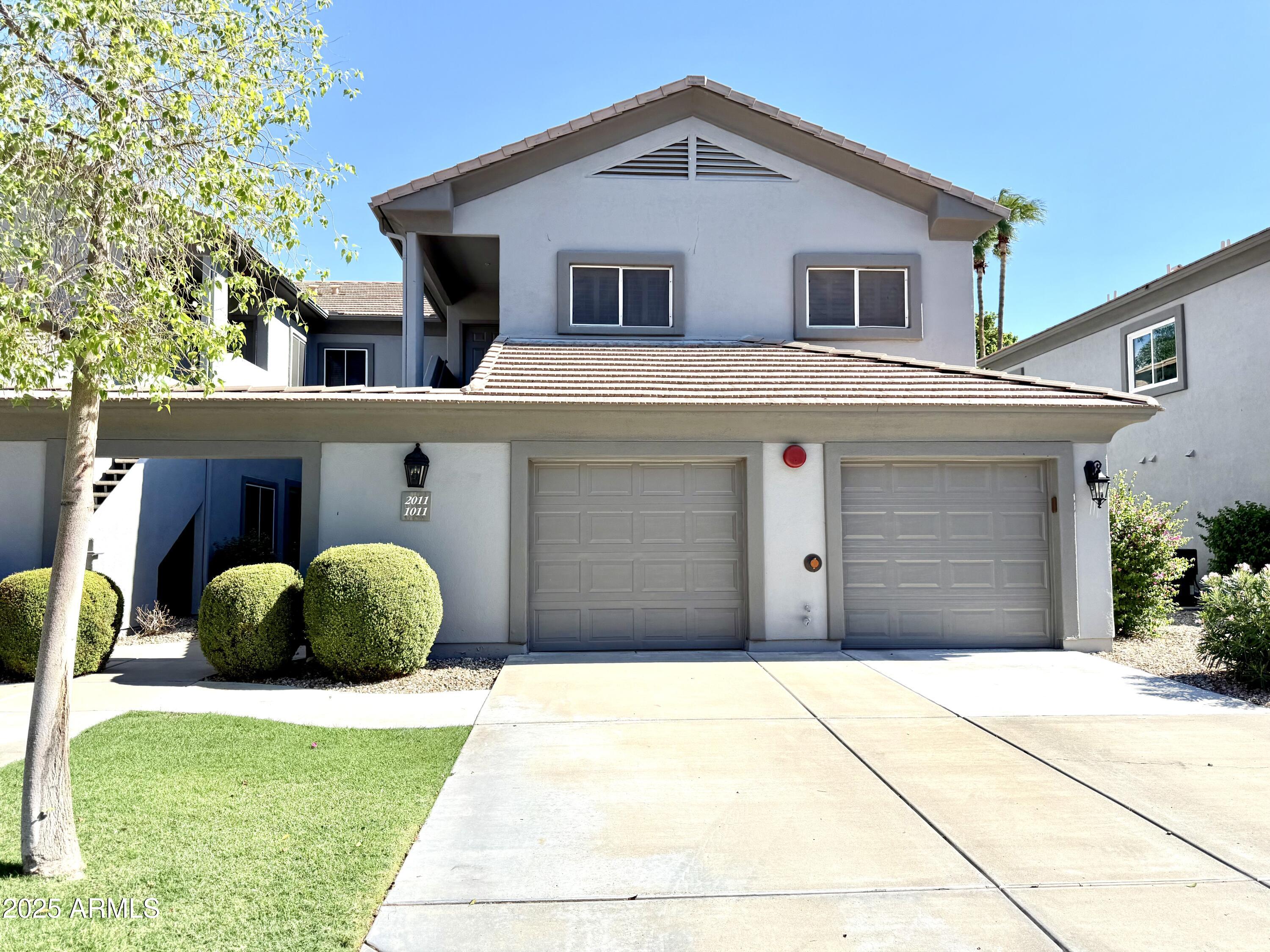 7401 W ARROWHEAD CLUBHOUSE Drive 2011