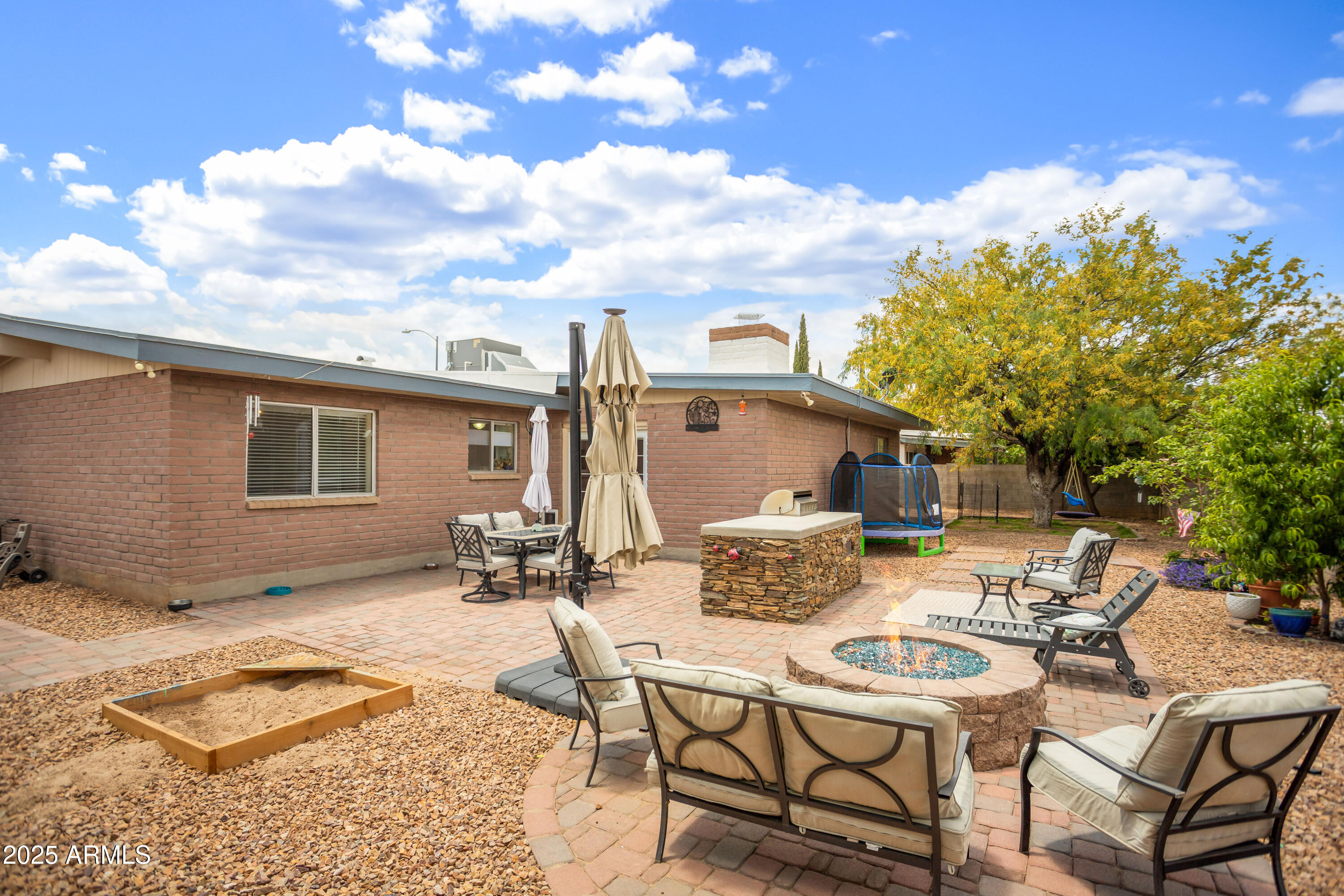 TOWN & COUNTRY ESTATES 12 - Residential