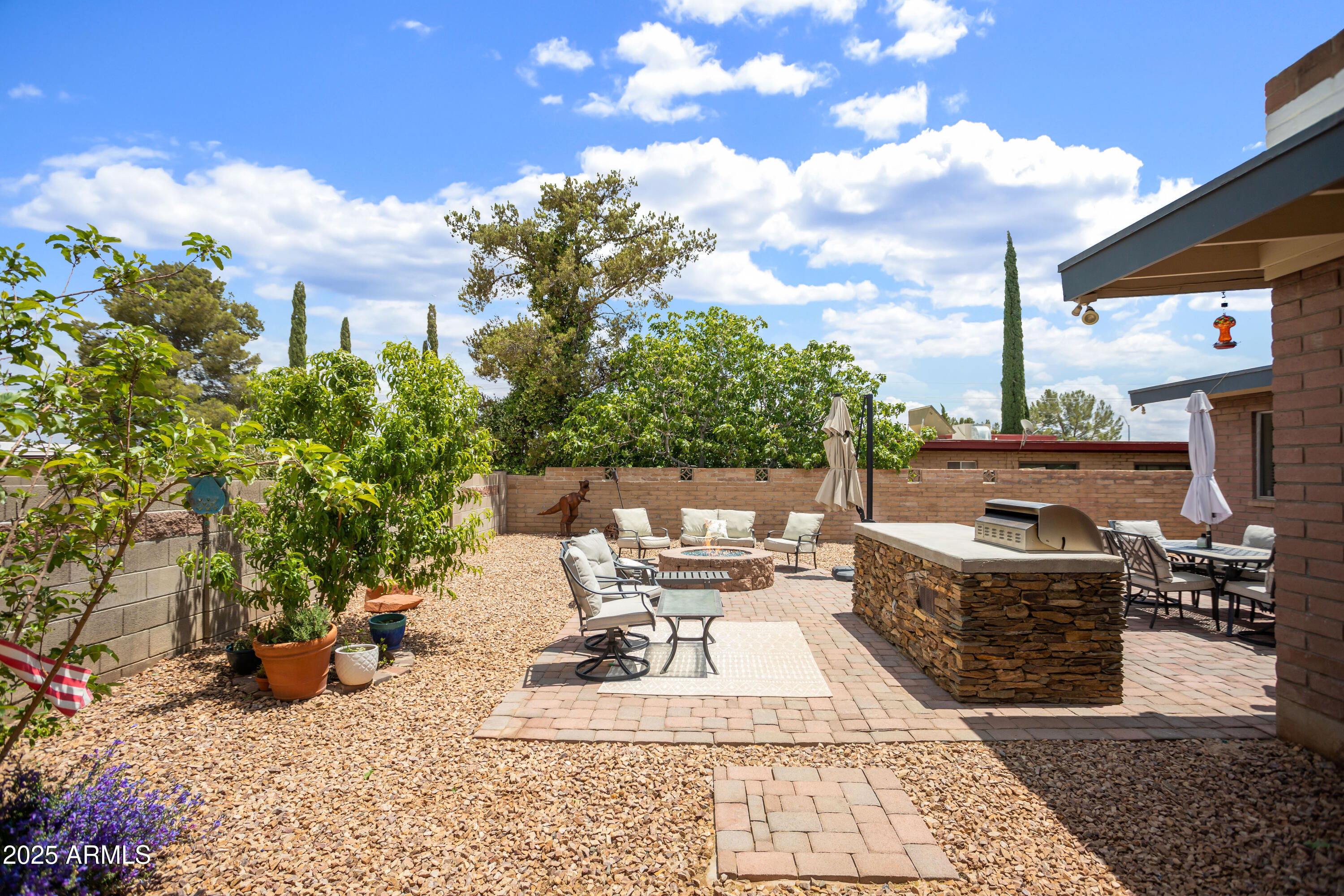 TOWN & COUNTRY ESTATES 12 - Residential