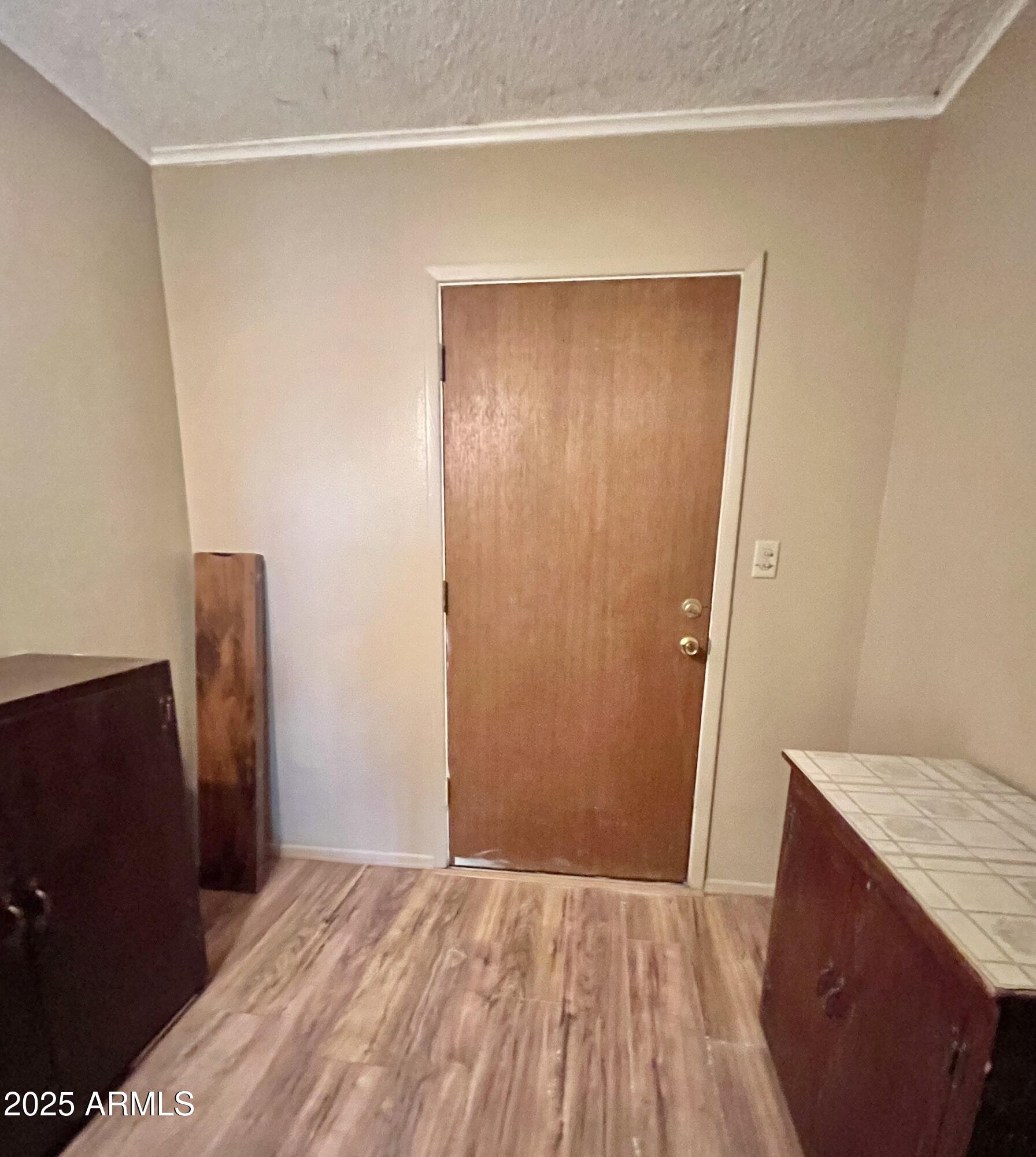 215 W Greenwich Road