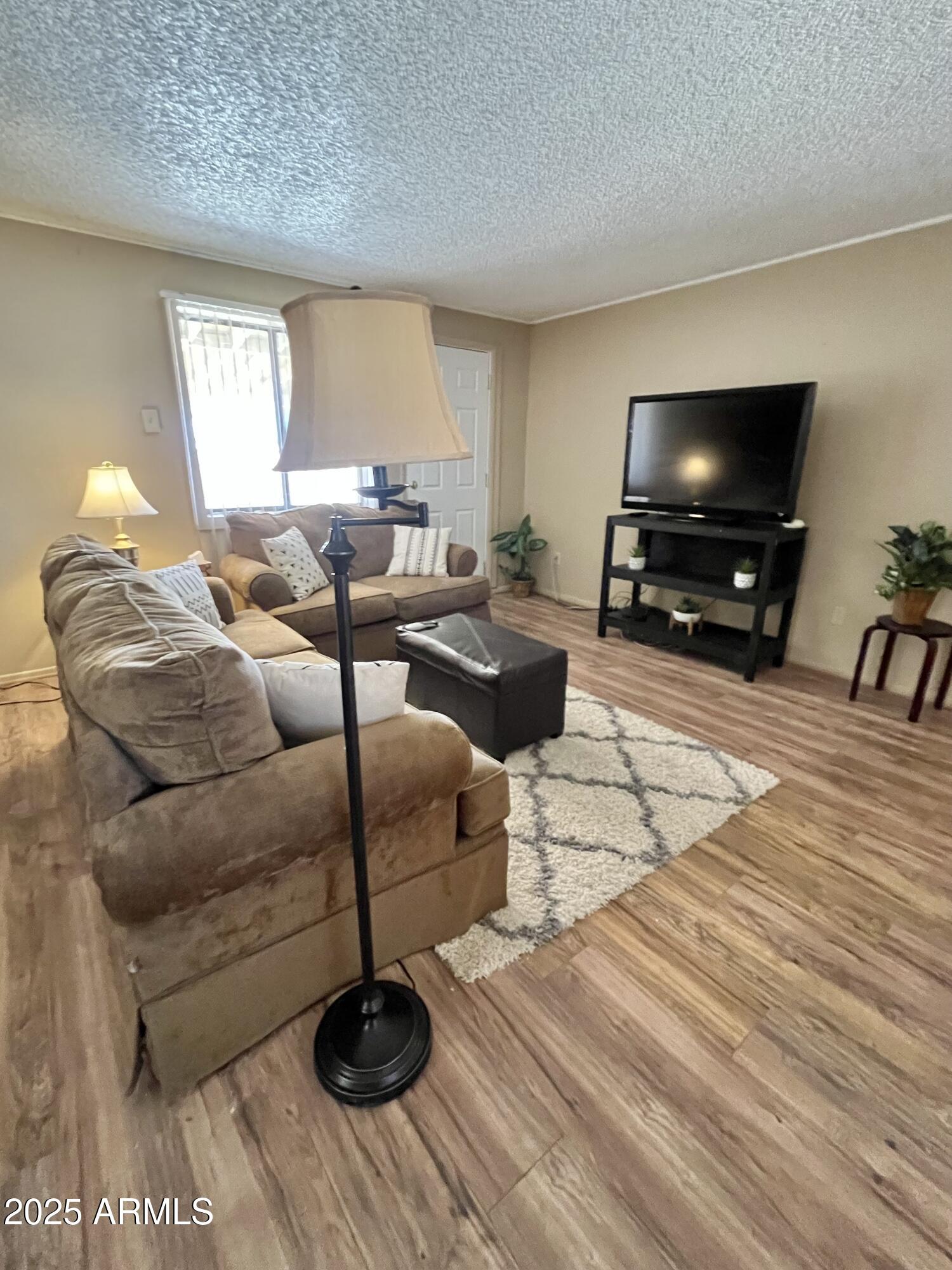 215 W Greenwich Road