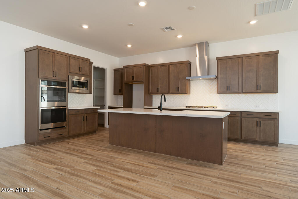 40165 N Alameda Drive