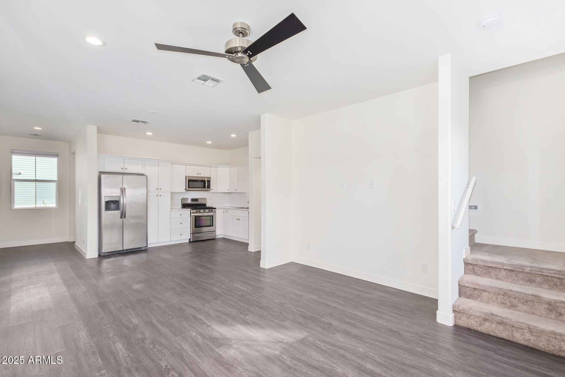 3218 W GLENDALE Avenue 27