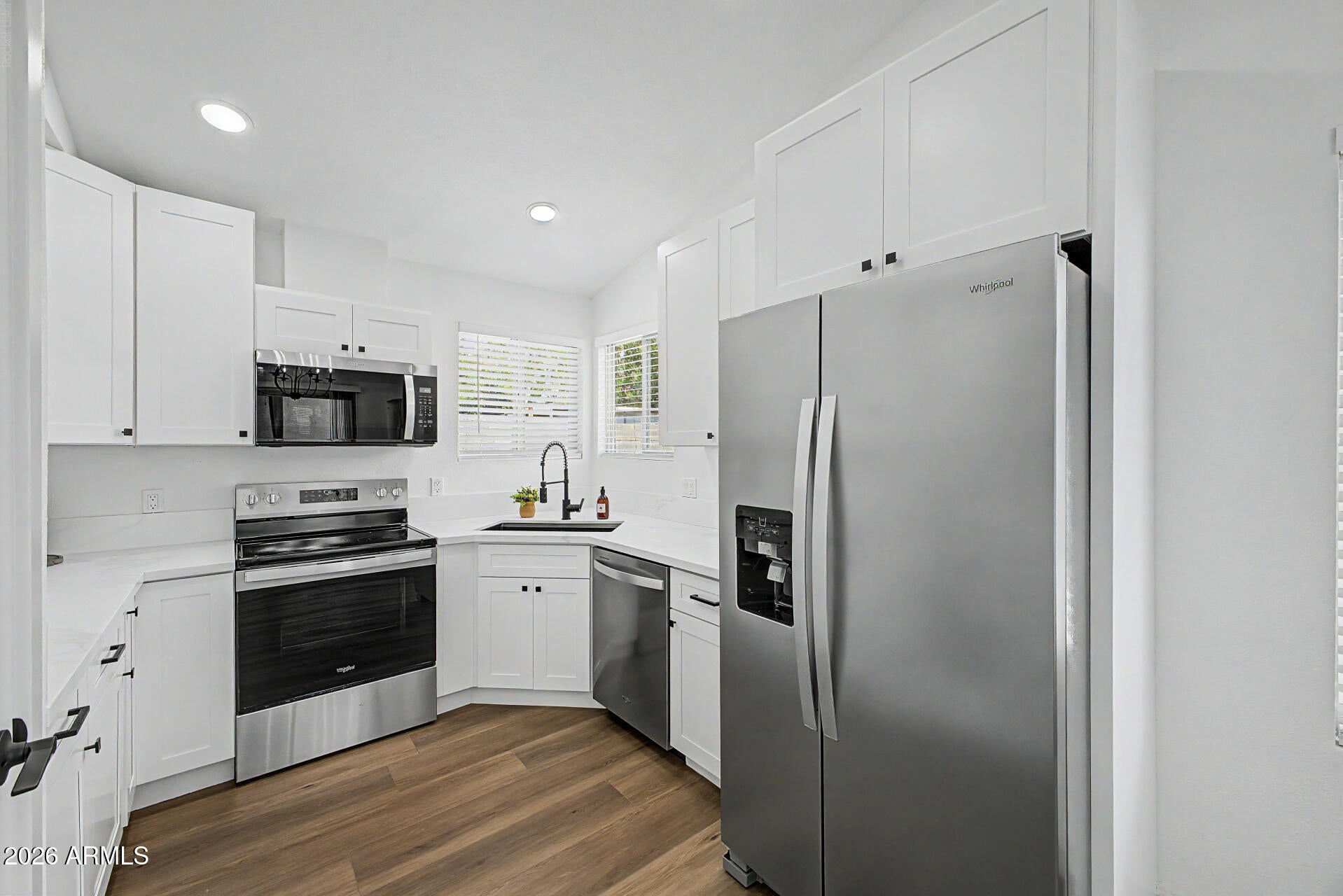 921 S VAL VISTA Drive 51