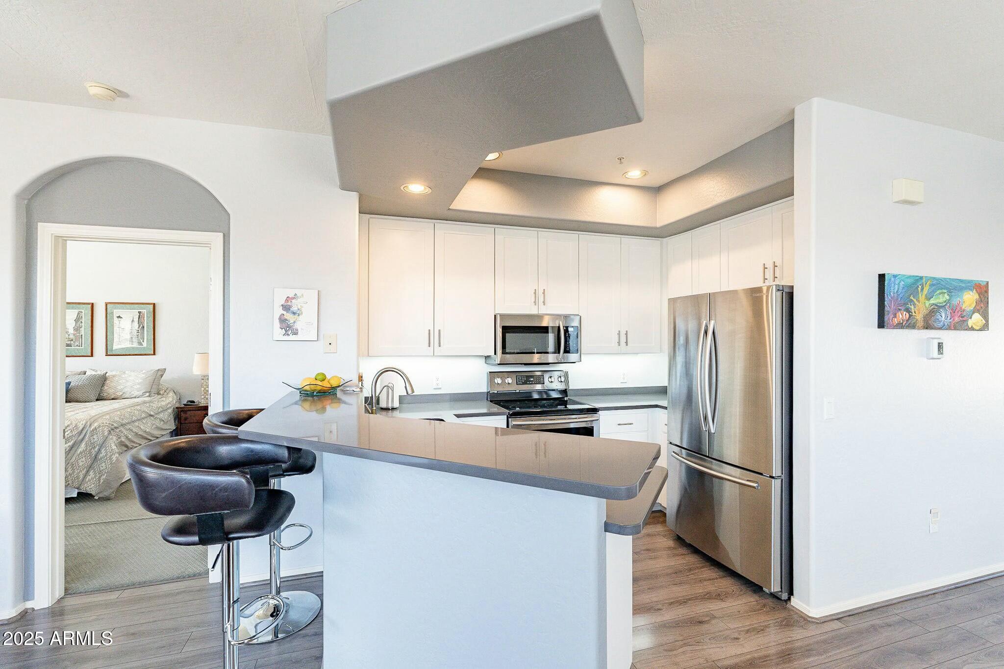 705 W QUEEN CREEK Road 2158
