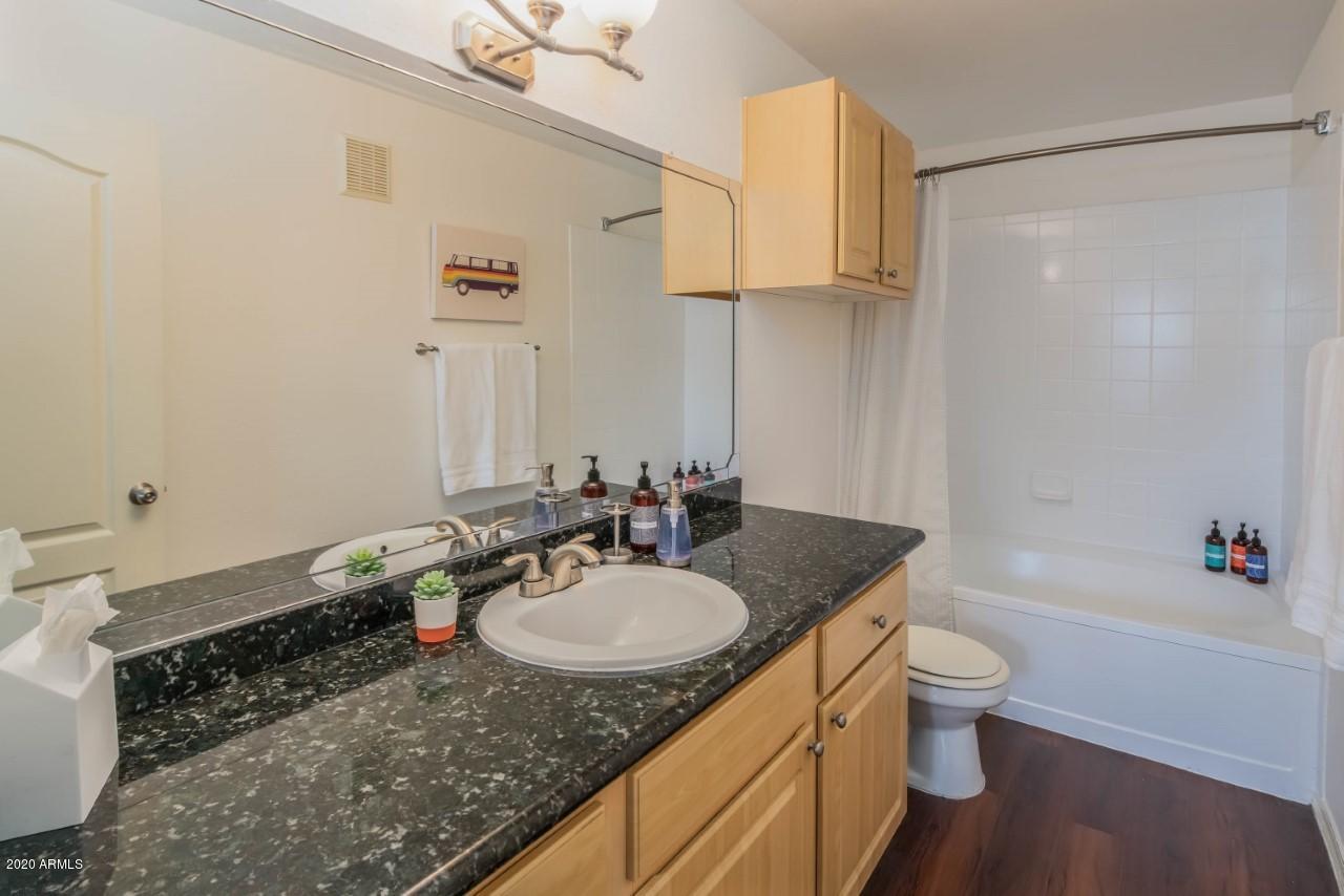 10 W MINNEZONA Avenue 2