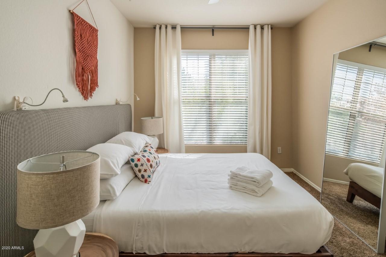 10 W MINNEZONA Avenue 2