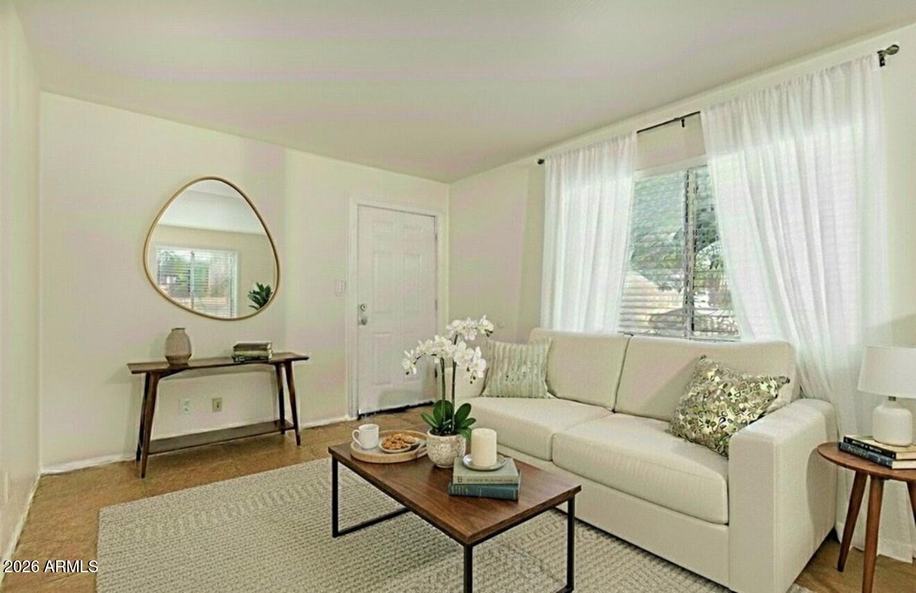 1318 E CULVER Street