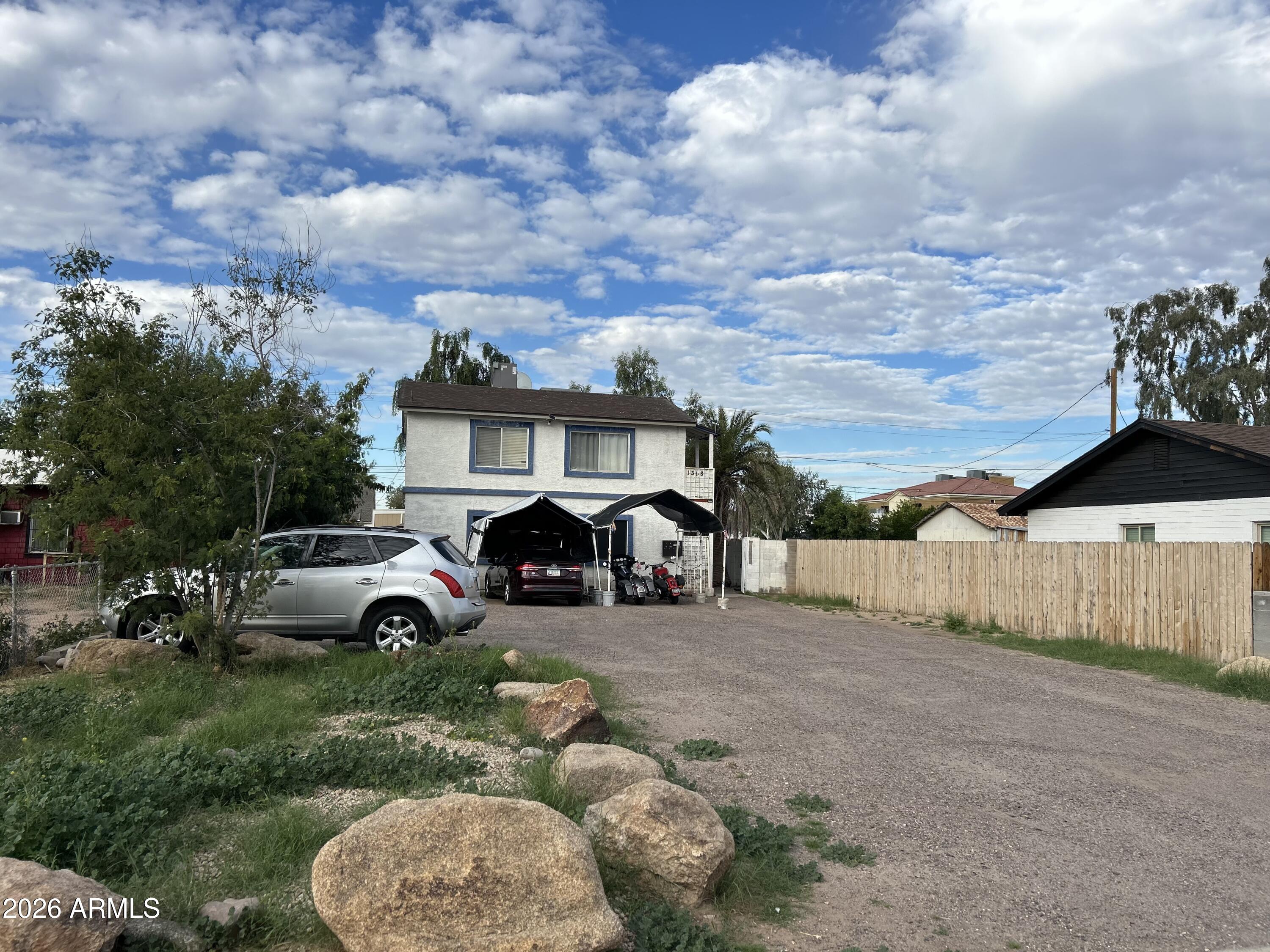 1318 E CULVER Street