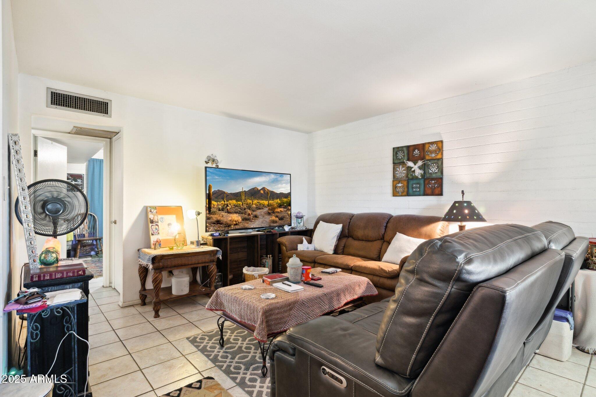 38405 N Jacqueline Drive 1-4