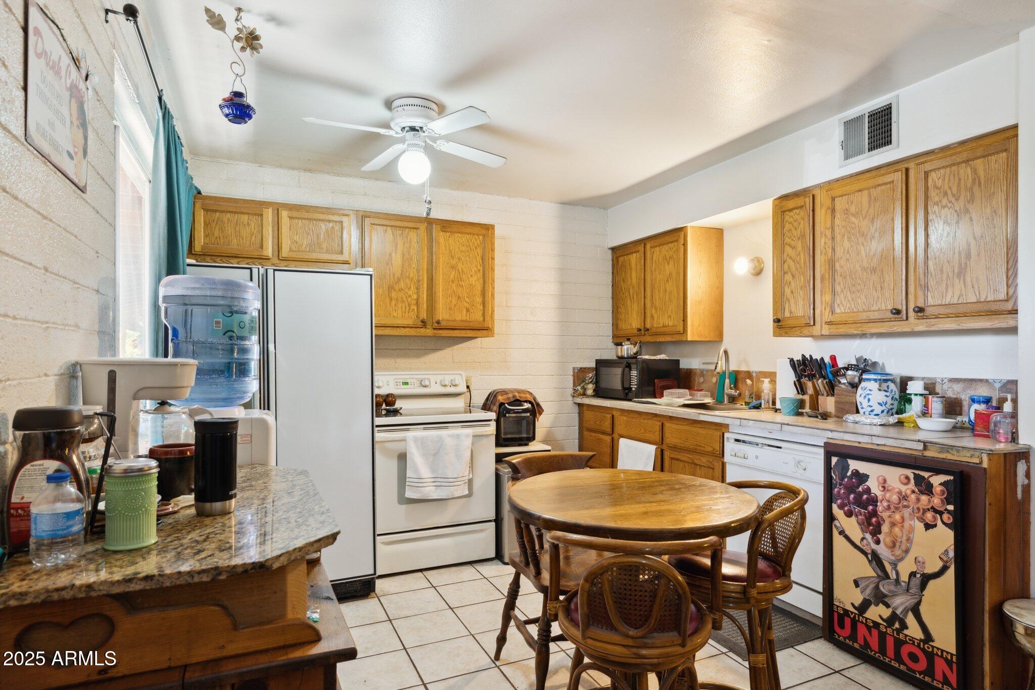 38405 N Jacqueline Drive 1-4