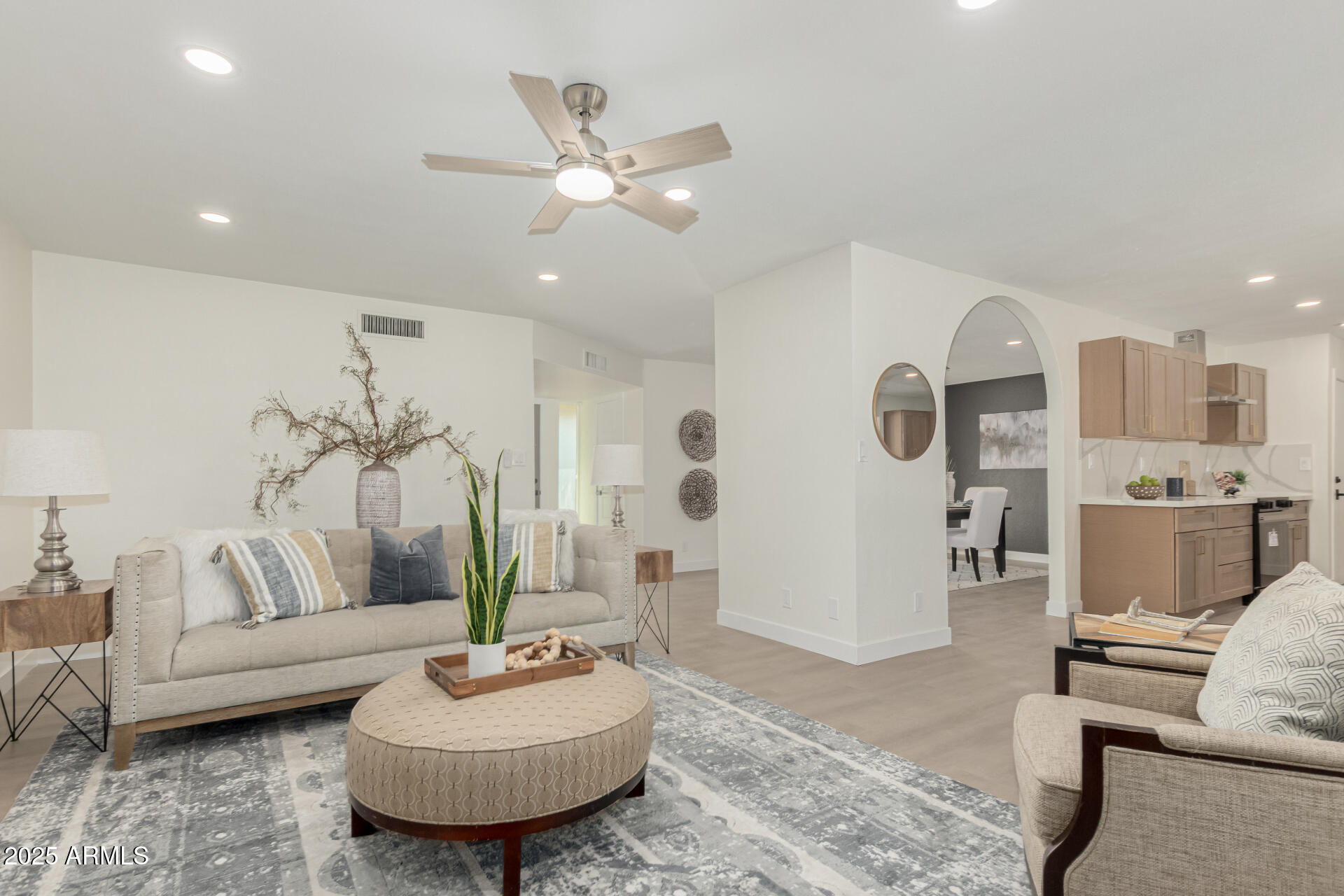 6048 E HOBART Street