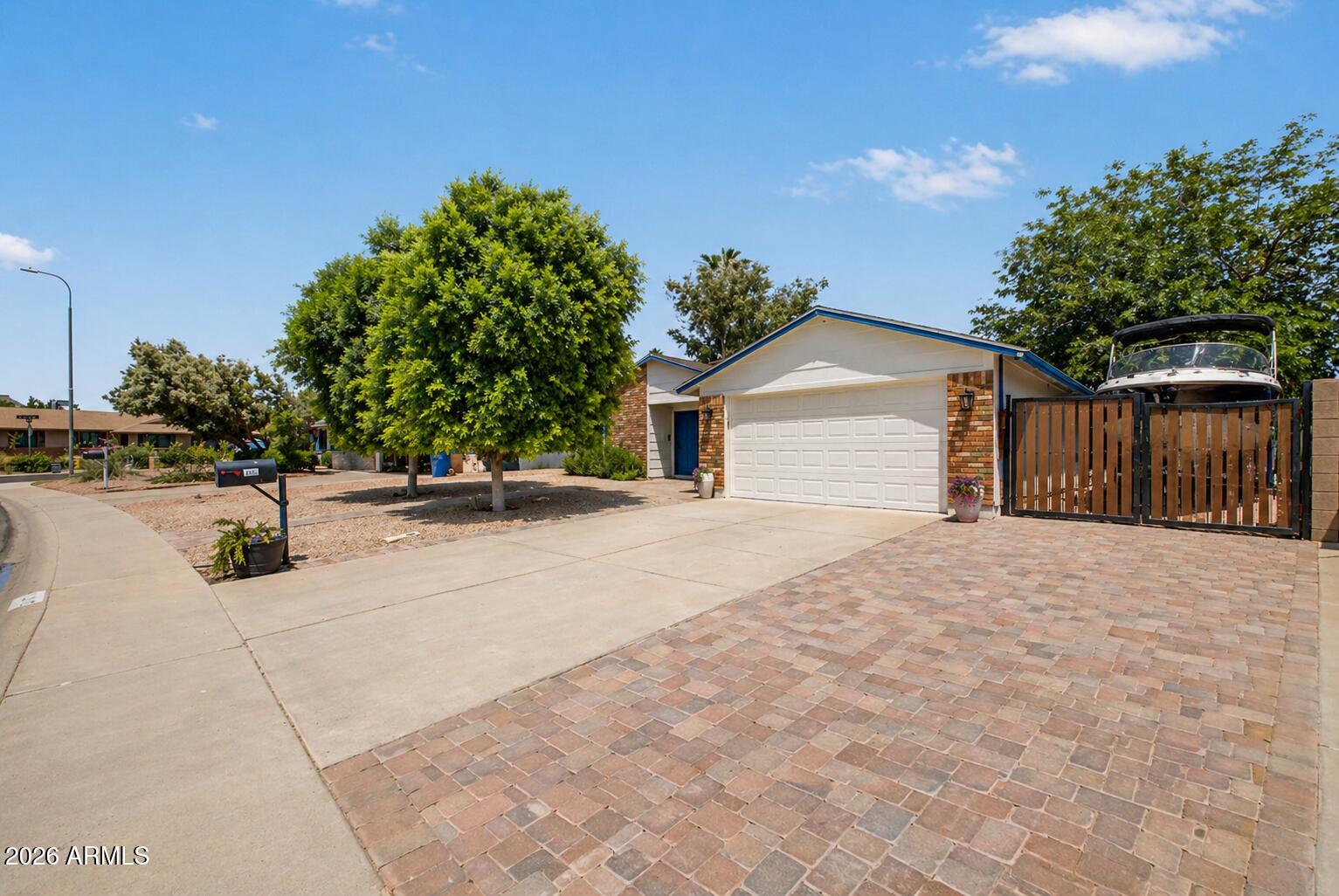 2115 N CENTRAL Drive