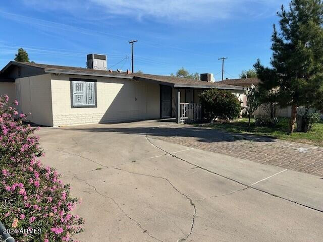 7718 W Whitton Avenue