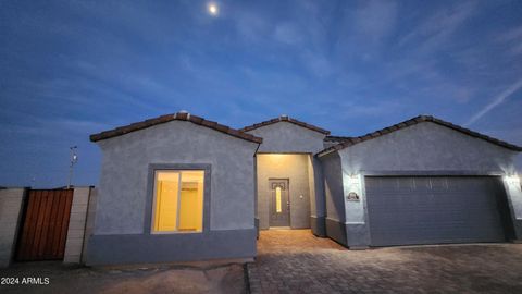 A home in Arizona City