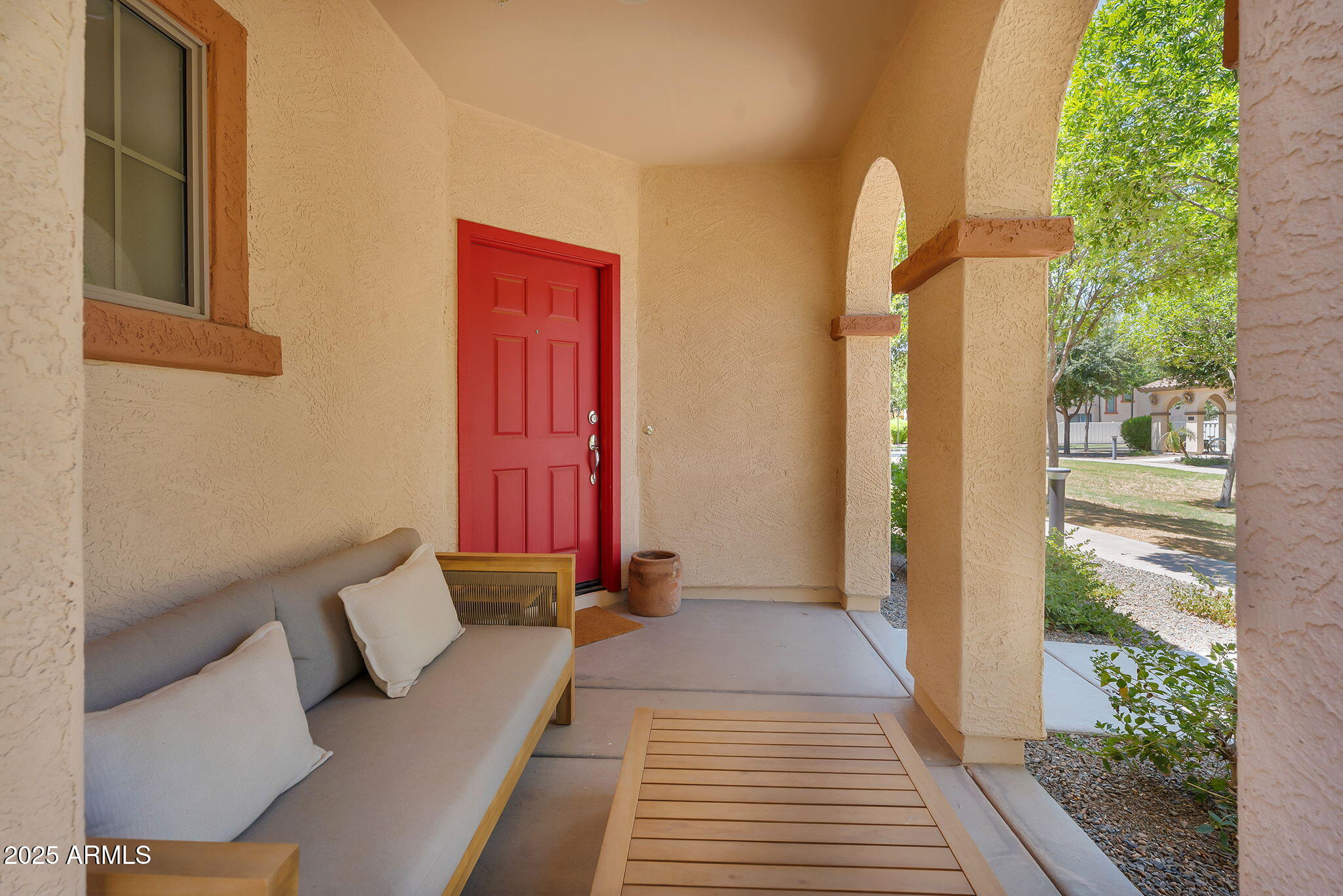 3068 E TAMARISK Street