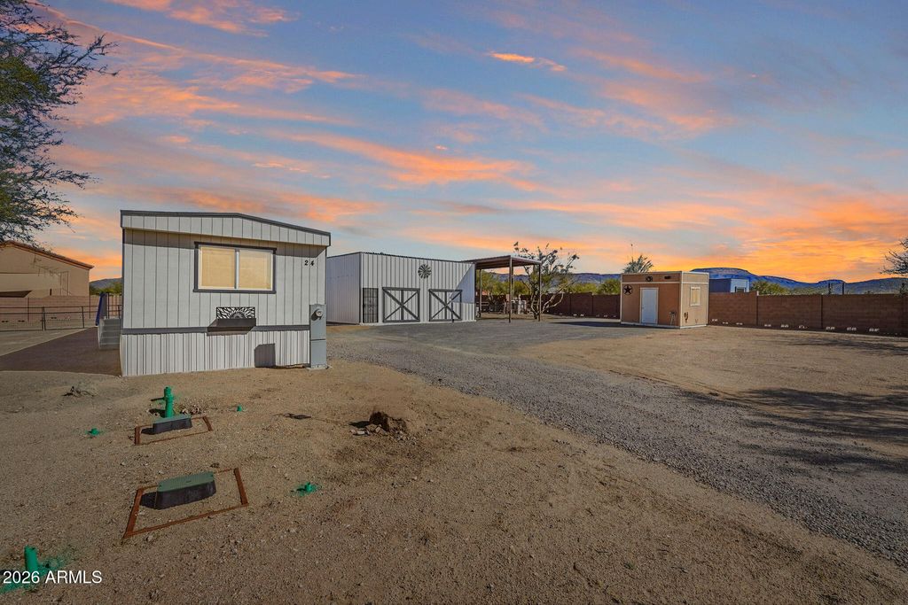 Photo of 24 W Circle Mountain Road, New River, AZ 85087 (MLS # 6994287)