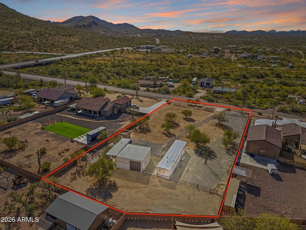 Photo of 24 W Circle Mountain Road, New River, AZ 85087 (MLS # 6994287)