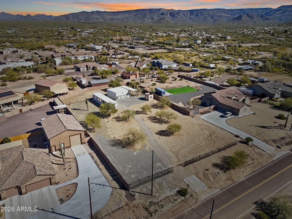 Photo of 24 W Circle Mountain Road, New River, AZ 85087 (MLS # 6994287)