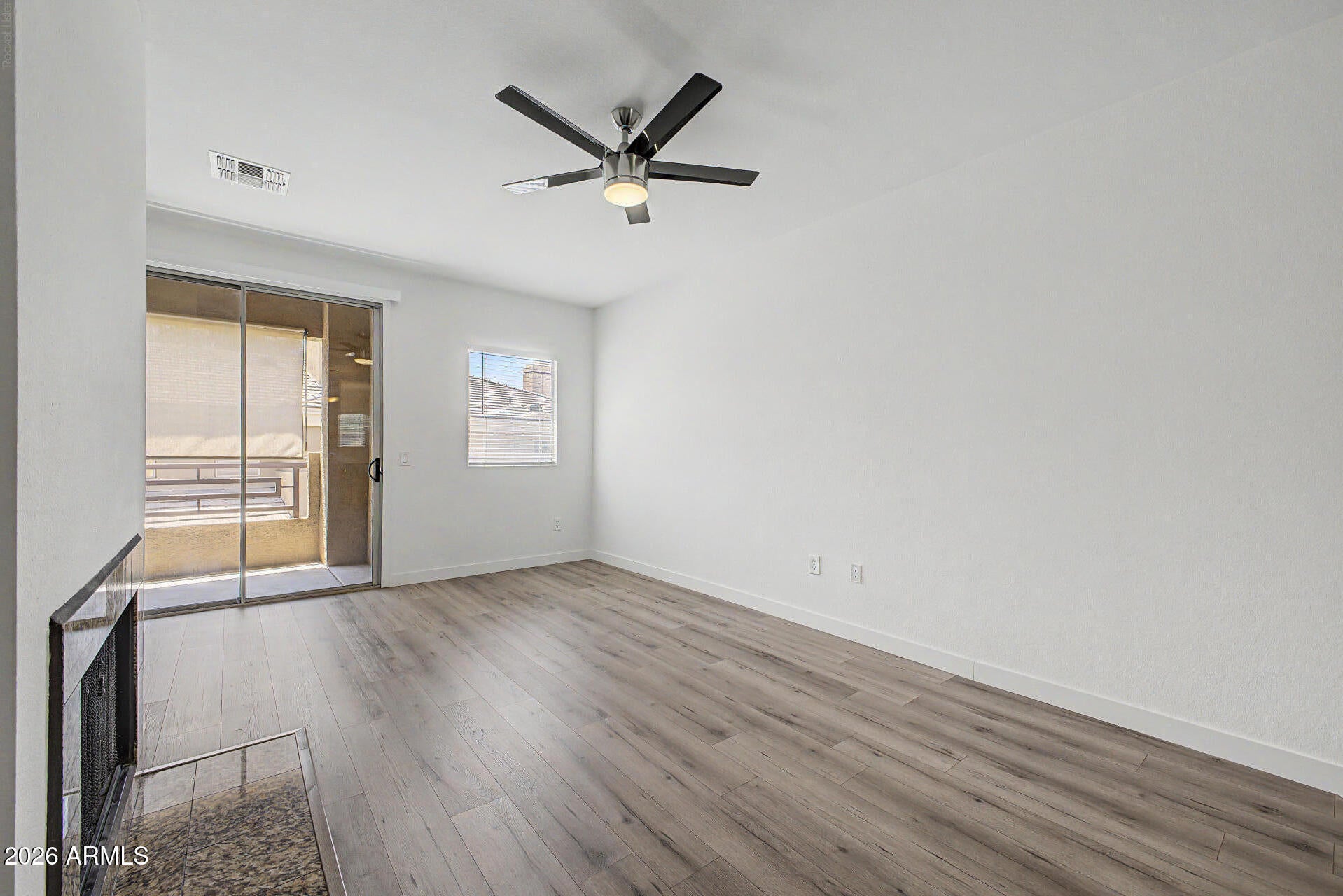 1411 E ORANGEWOOD Avenue 205