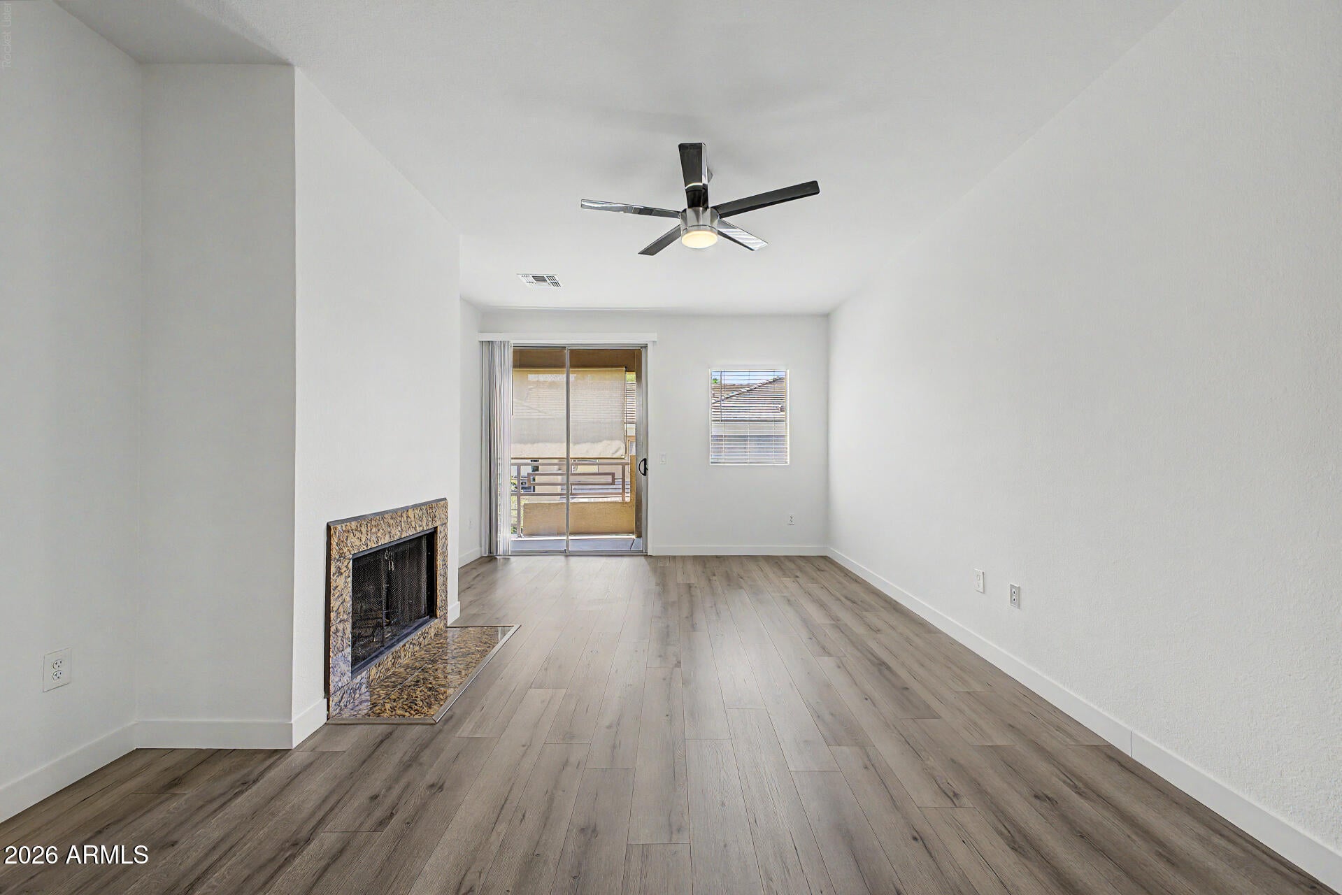 1411 E ORANGEWOOD Avenue 205