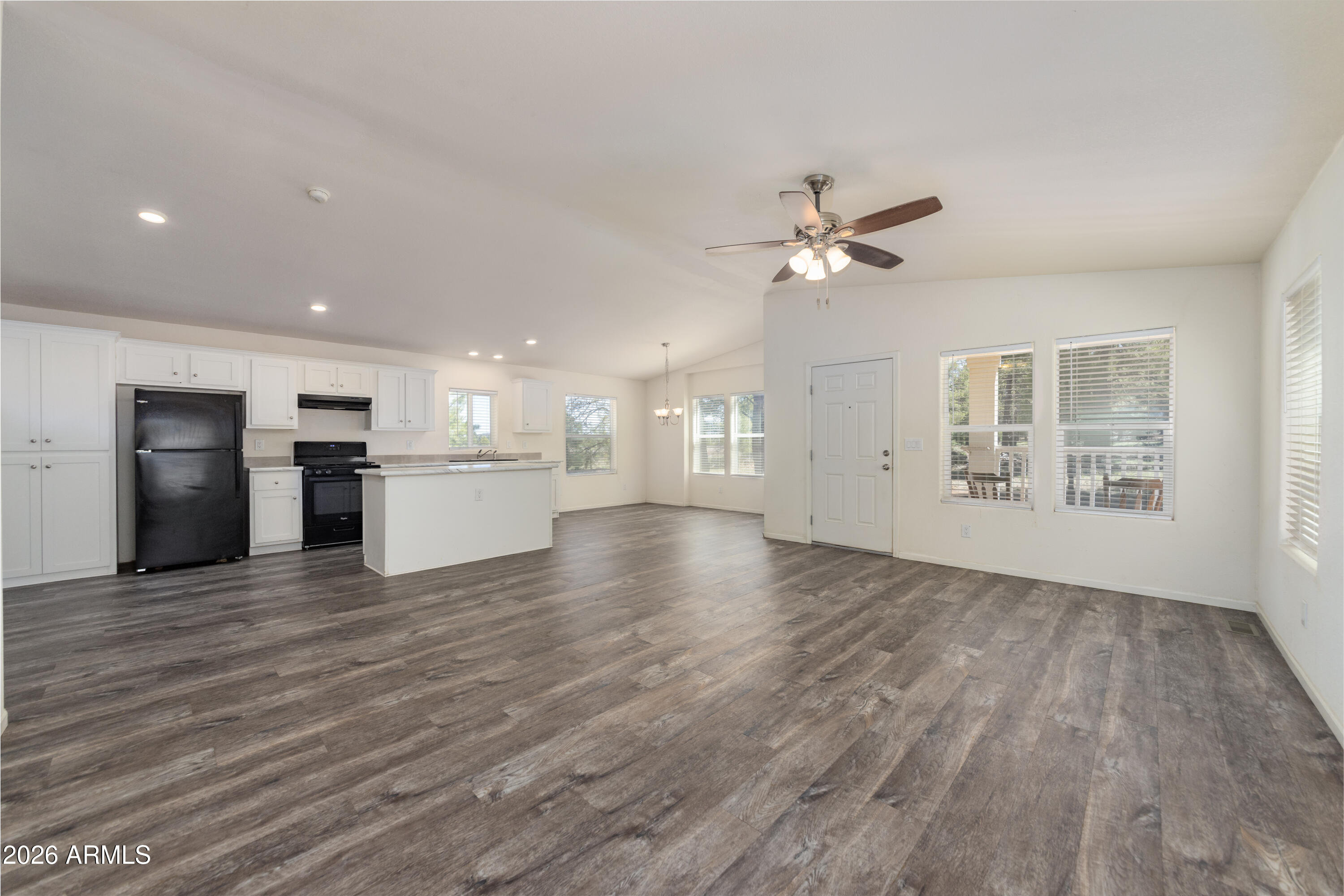 5641 E GARLAND PRAIRIE Road